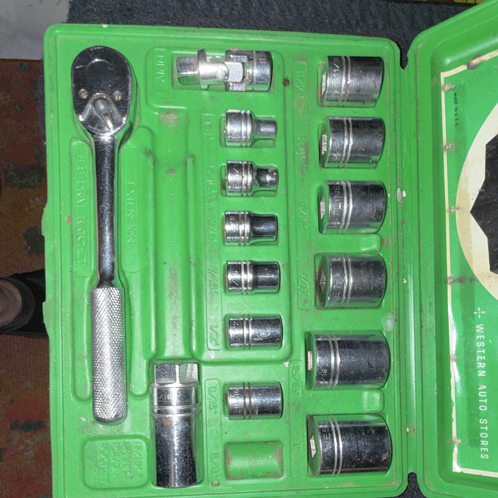 Westline Made In USA 15 Piece 12pt 3/8″ Drive Chrome SAE Socket And Ratchet Set