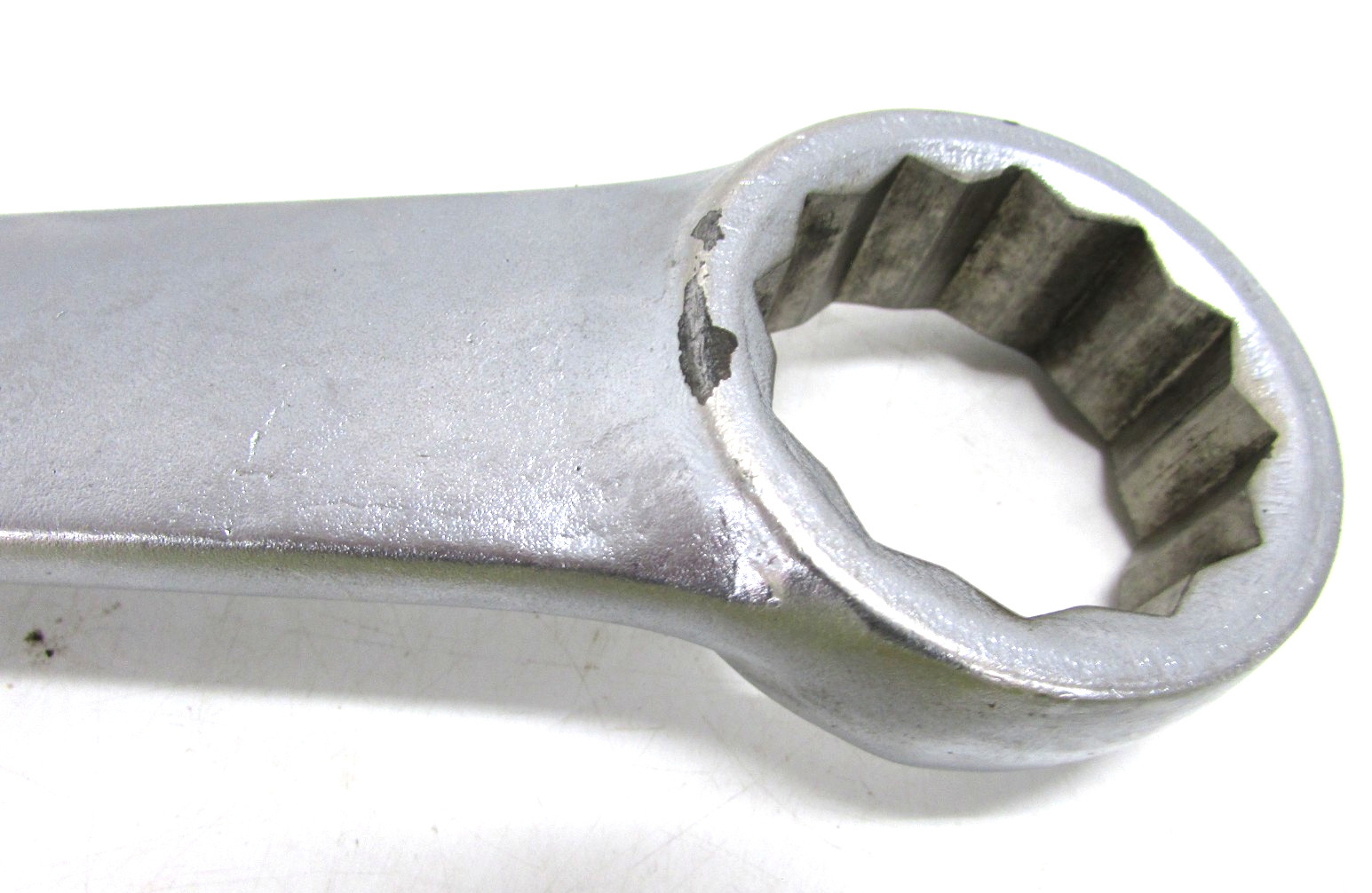 ARMSTRONG TOOLS 1-5/8″ COMBINATION WRENCH, 24-1/8″ LONG, 25-252, USA