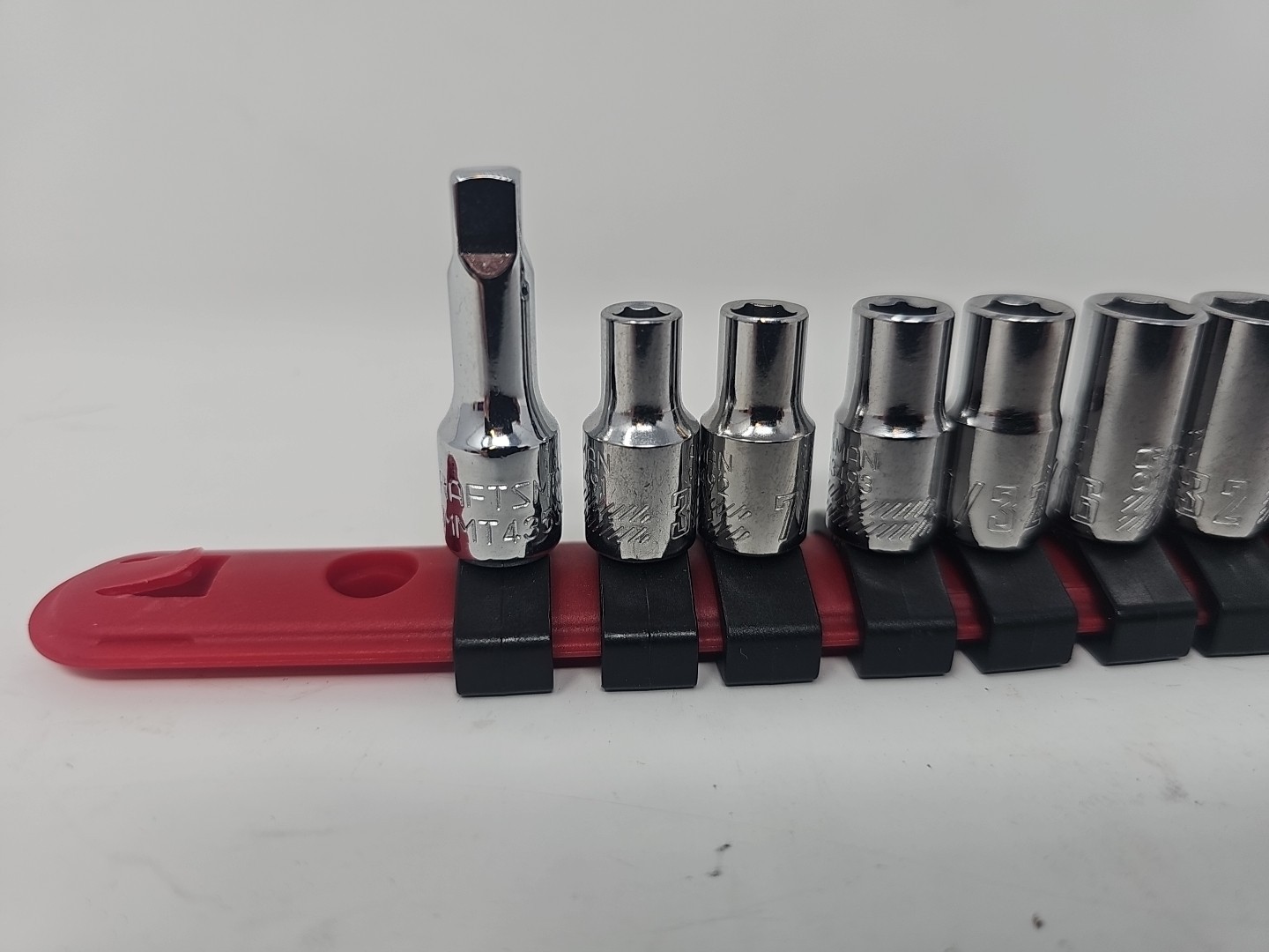Craftsman 10 pc Socket Set 1/4″ Drive 6 Point SAE CMMT With Rail