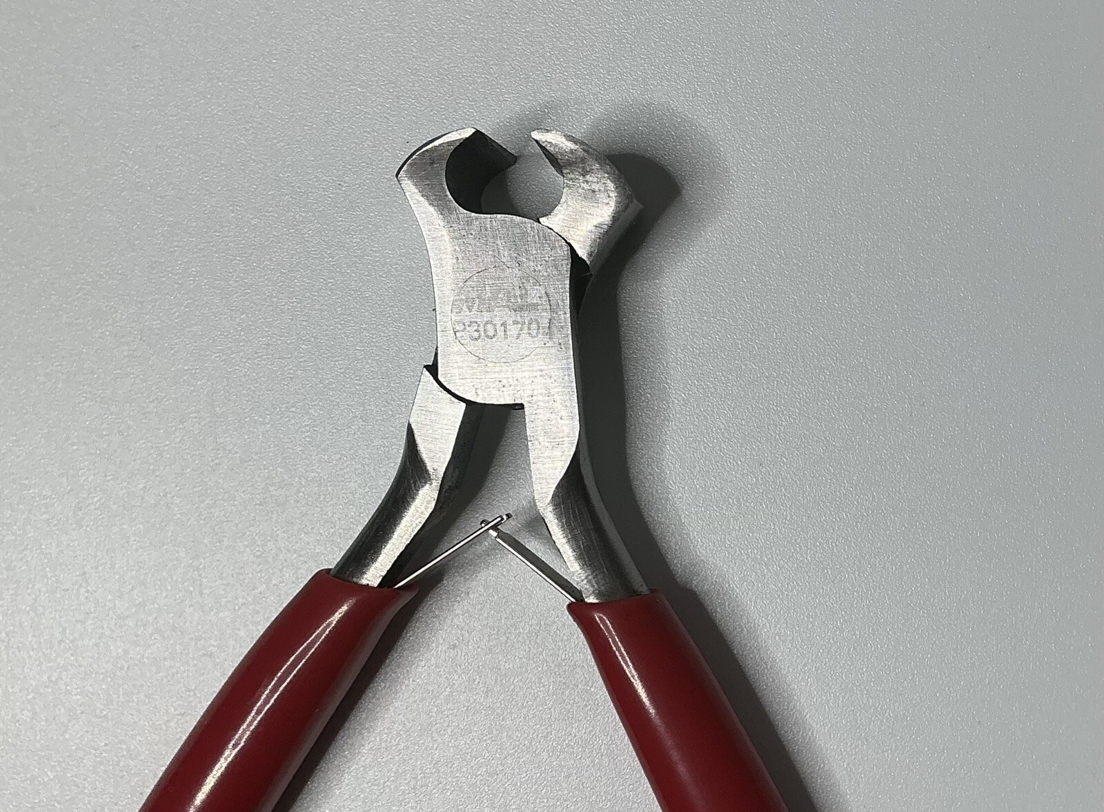 MAC Tools Mini Precision Pliers Red Soft Grip Handles Details in Description