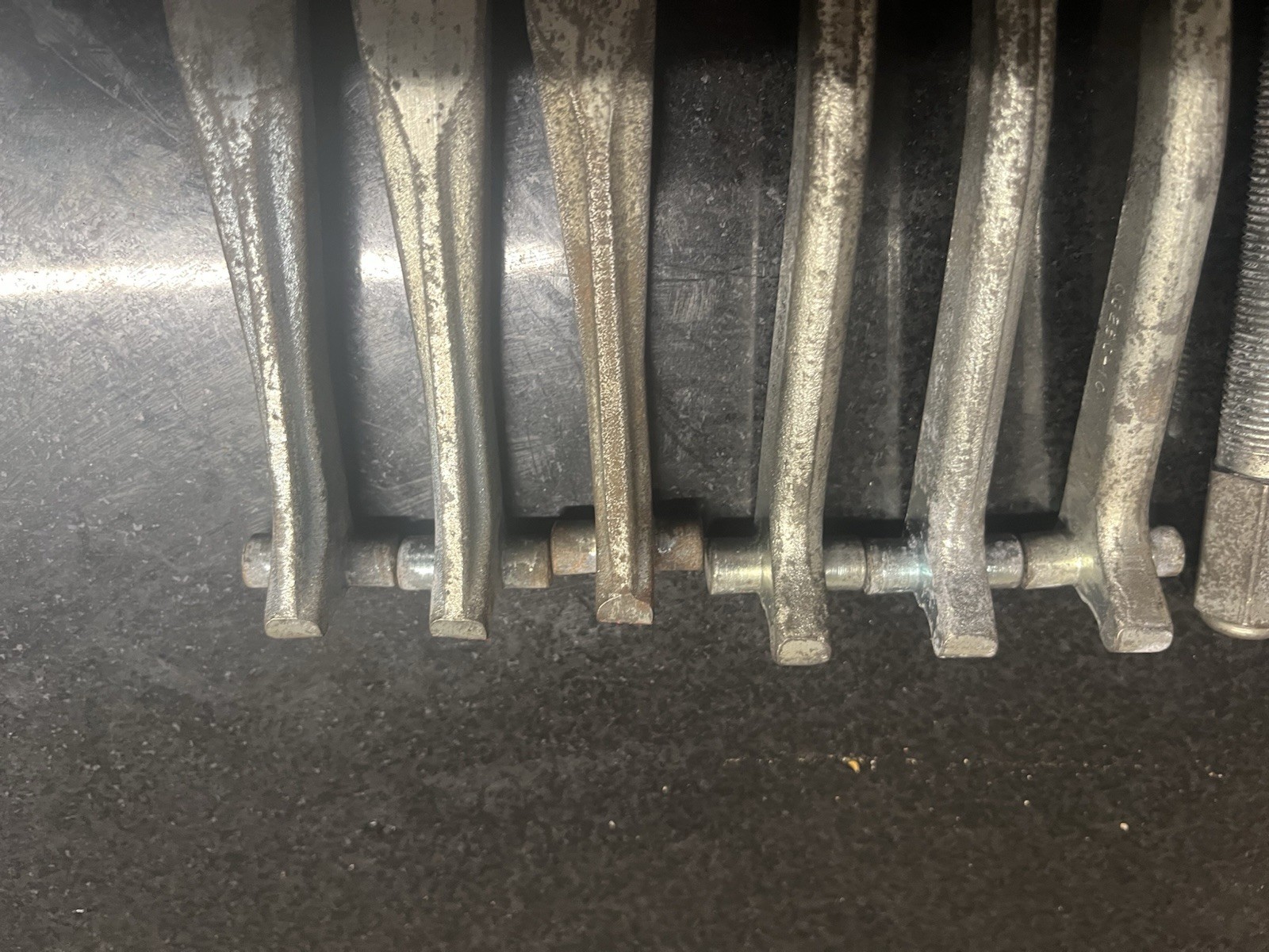 Snap On 13 pc Medium-Duty General Purpose Puller Set CJ250