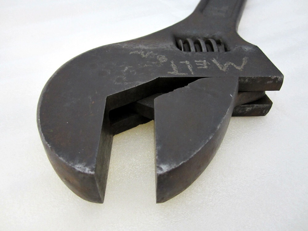 Vintage Crescent 18″ Adjustable Wrench Thick Jaws Black Oxide Made in USA