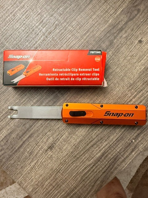 SNAP ON DOOR PANEL CLIP REMOVER-ORANGE BRAND NEW.