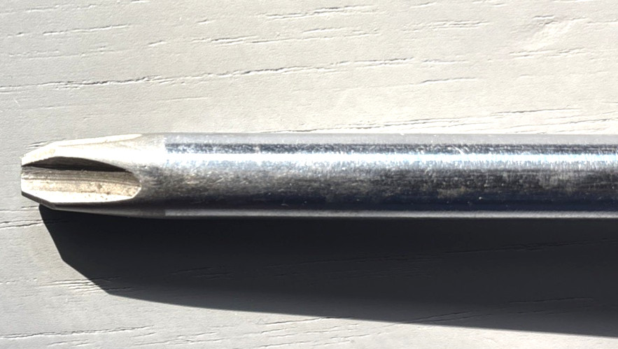 Snap-on #SSDP64 #4 Phillips Head Screwdriver Black Hard Handle 10.5″ USA Made