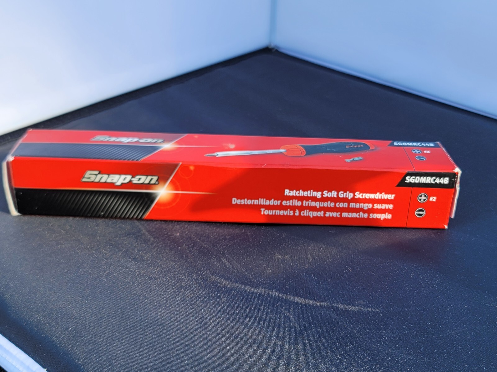 Snap-on Tools NEW RED Soft Grip Ratcheting Screwdriver w/ Bits SGDMRC44B