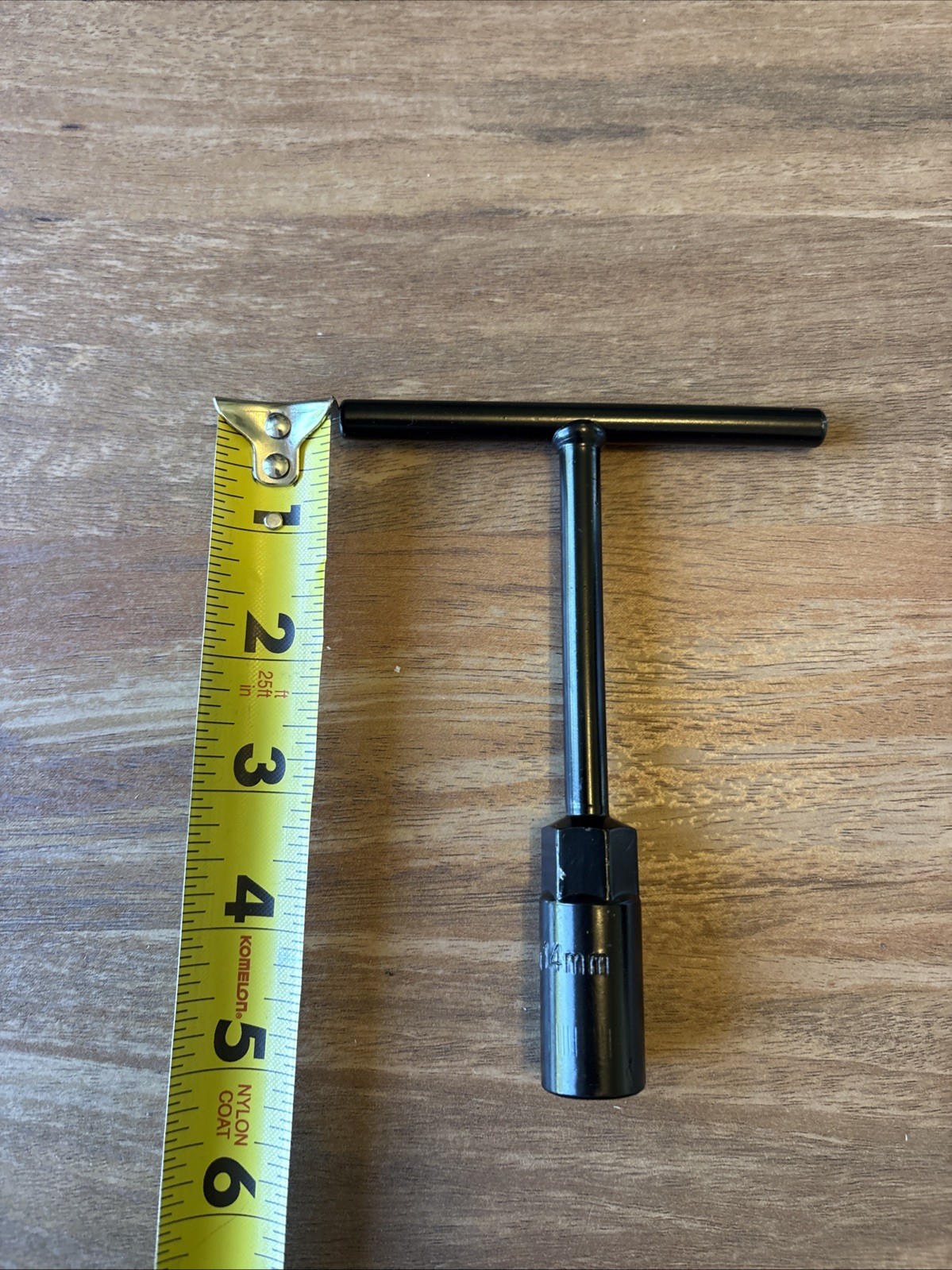 14 MM Black Chrome Vanadium T Wrench 5 1/2» Long 4» Wide At Handle