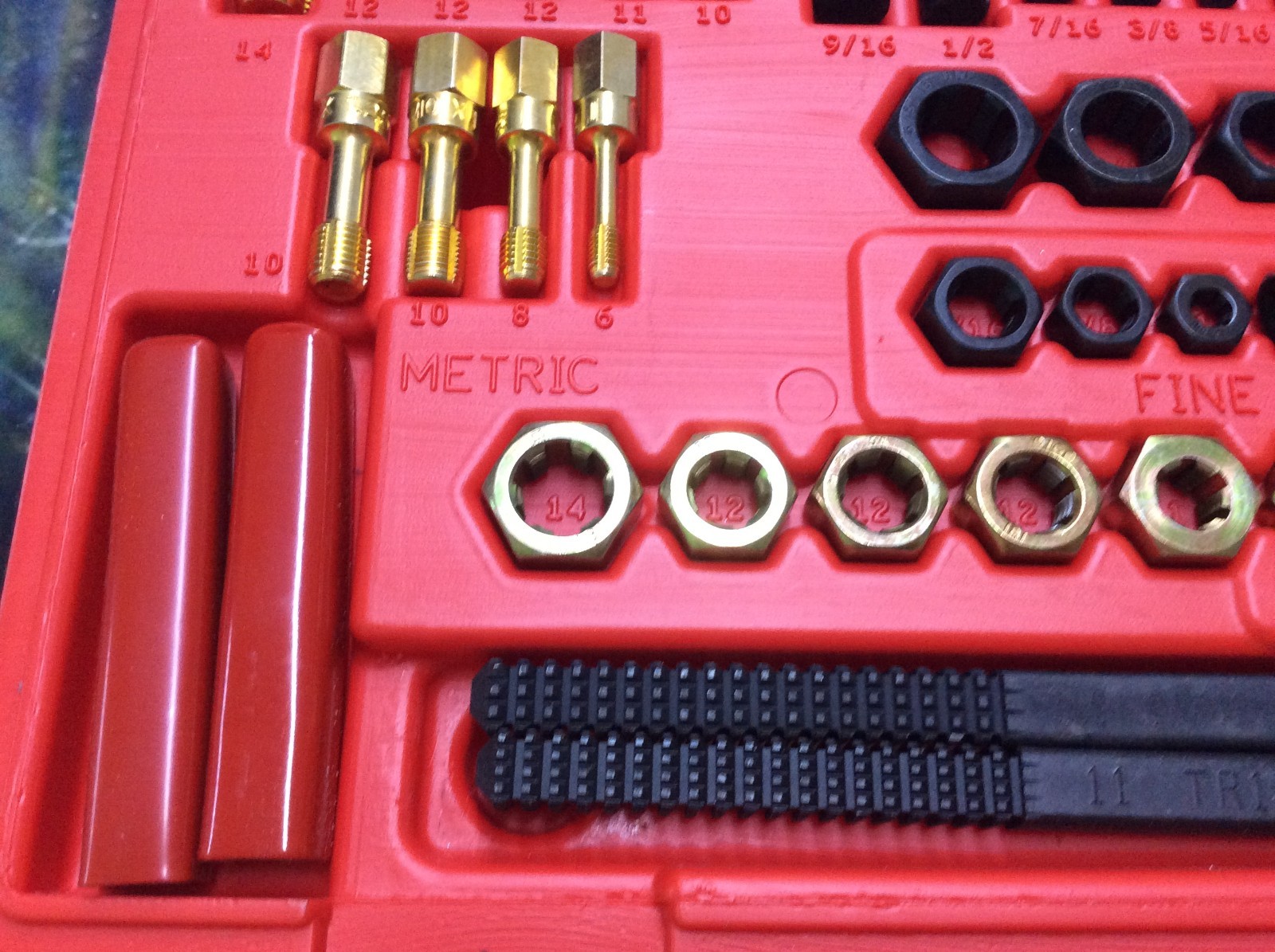 Mac Tools USA 48-Piece Thread Restoring Set TRCOMBO-48 SAE & Metric & Organizer.