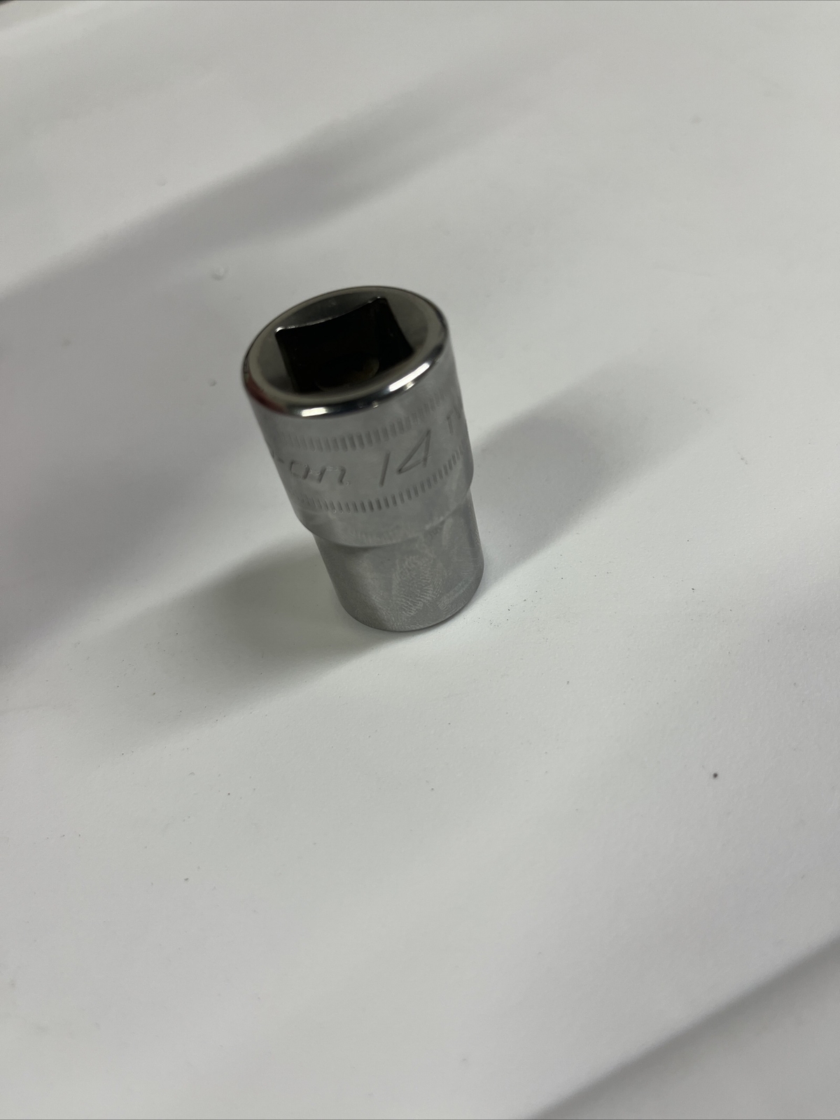 Snap-on Tools USA 1/2″ Drive 14mm Metric Shallow 6PT Chrome Socket TWM14A