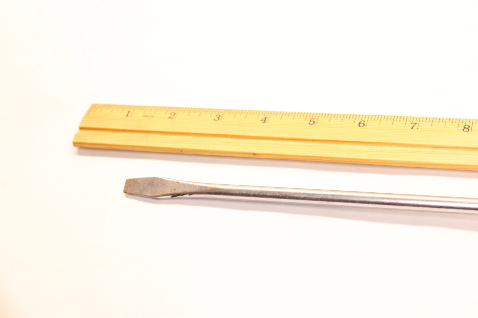 Unbranded 5/16″ x 15-1/2″ Long Shaft Flat/Slotted Hard Black Handle Screwdriver