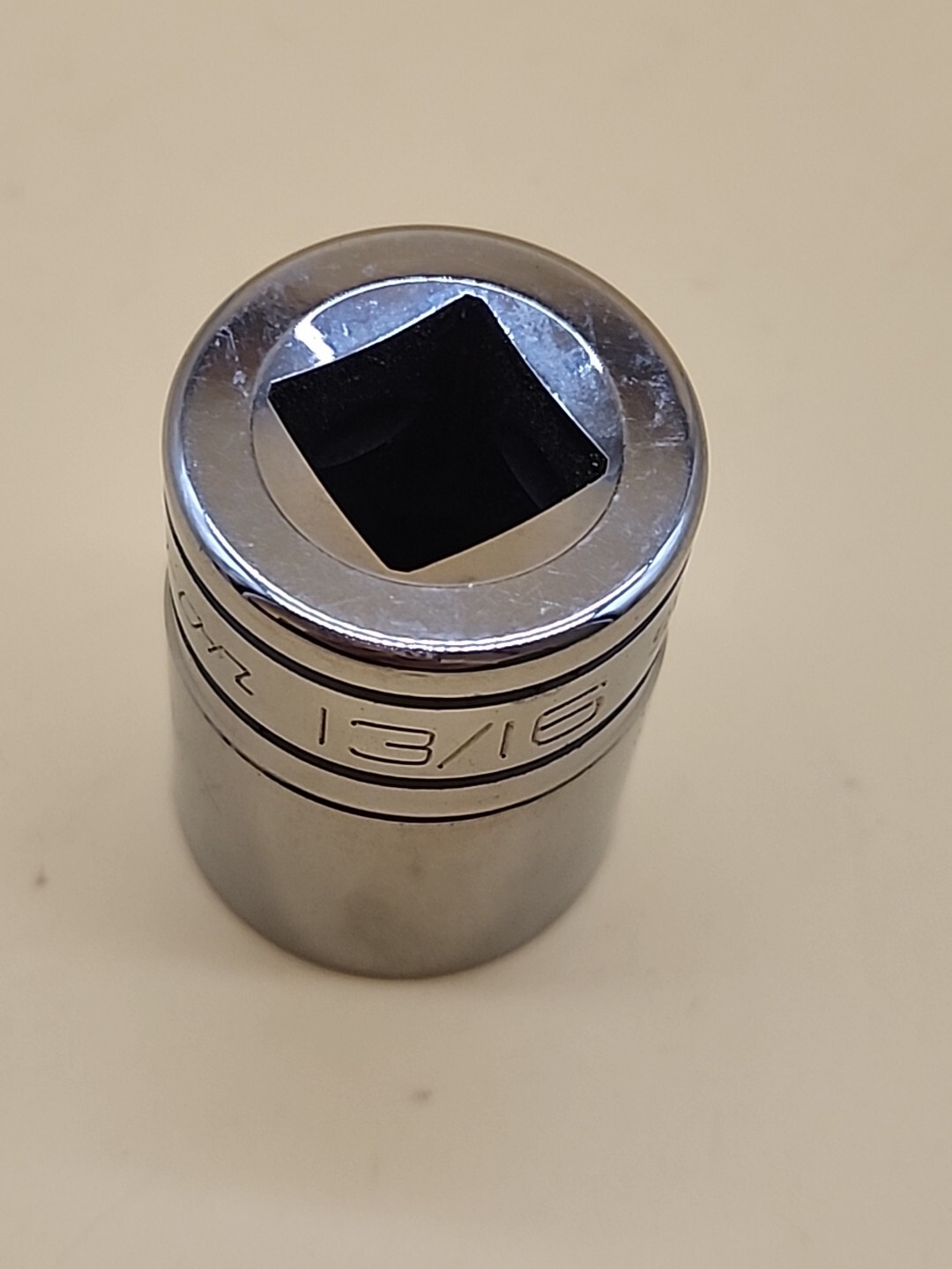 Snap-on Tool 13/16″ SAE Flank Drive Shallow Socket 1/2″ Drive 12 Pt SW261 USA