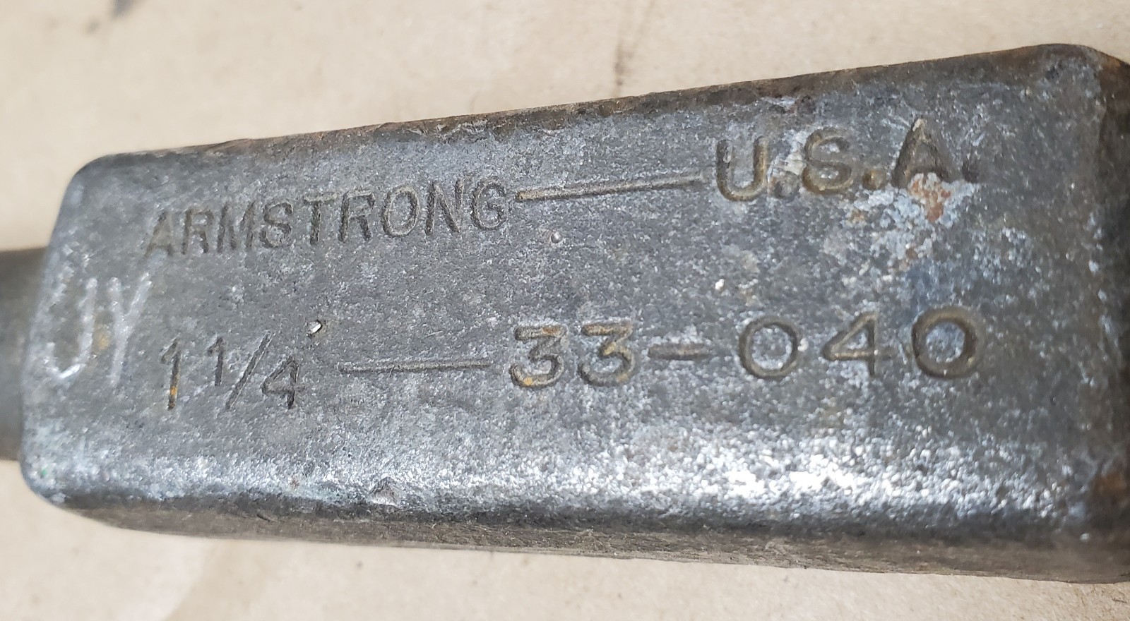 Armstrong 33-040 1-1/4 (32mm) Slug Wrench