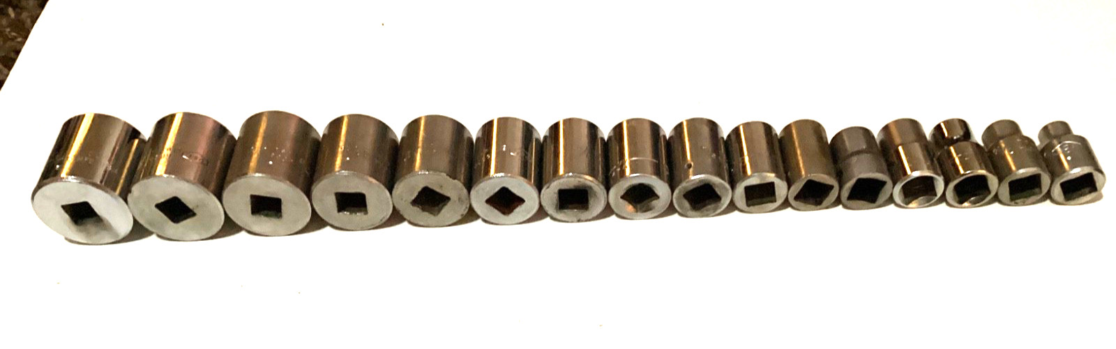 P&C 17 Piece 1/2″ Drive 12 Point SAE Socket Set & Ratchet. 3/8”-1 3/16”. USA