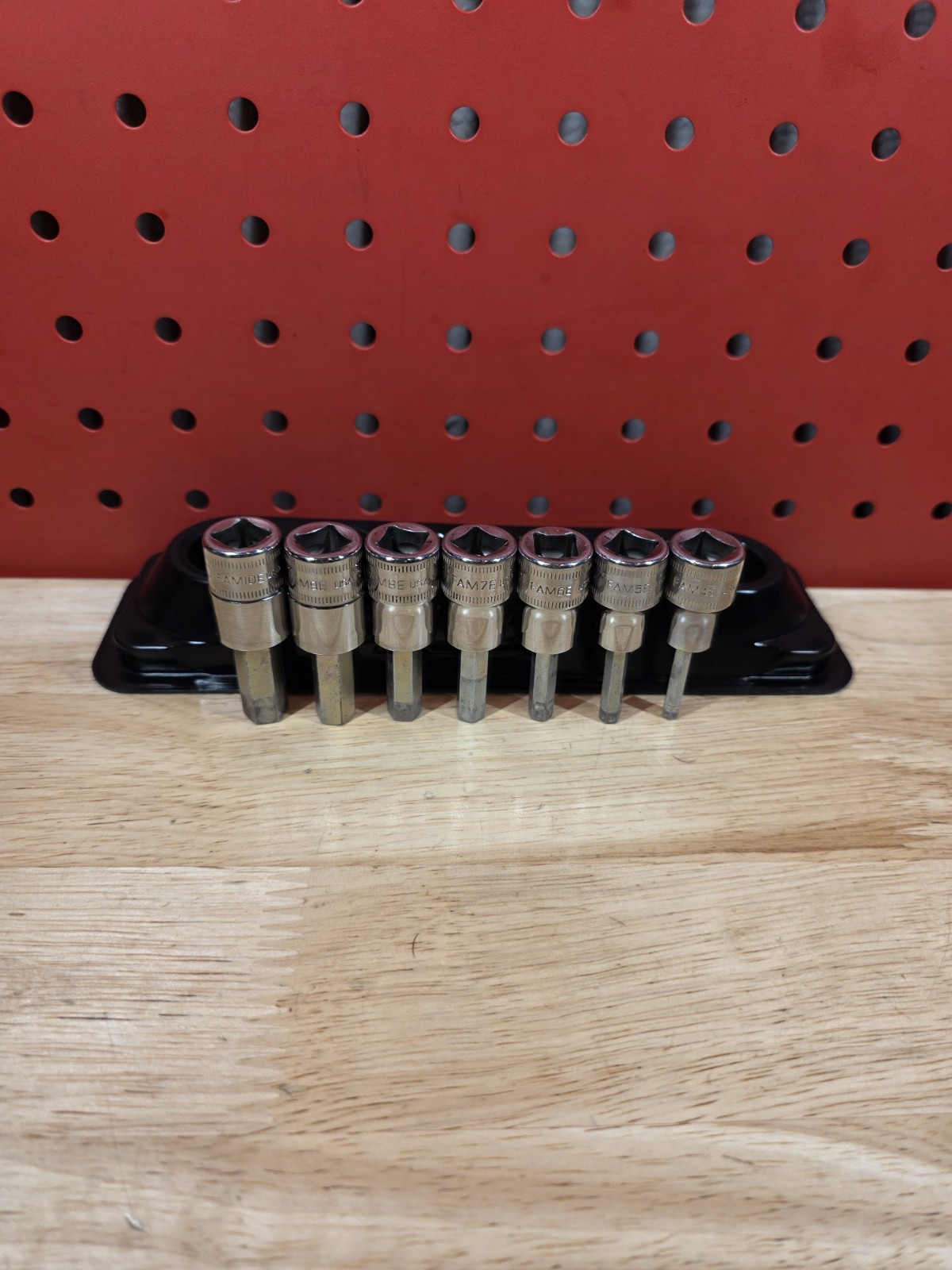 Snap-on Tools 207EFAMY 4-10mm 3/8″ Drive 7-Piece Metric Hex Socket With Holder