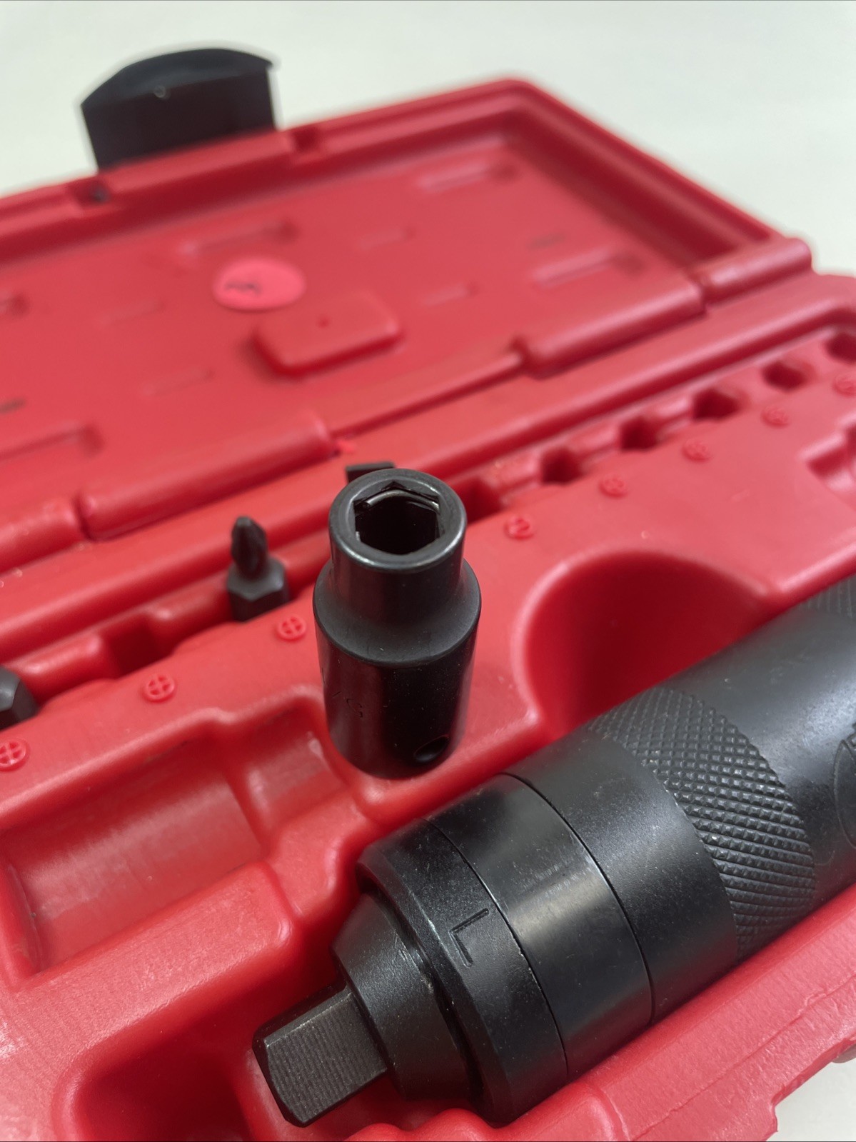 Mac Tools SID13BA 3/8″ Drive Impact Driver Kit * Missing Some Bits & 1/4” Socket