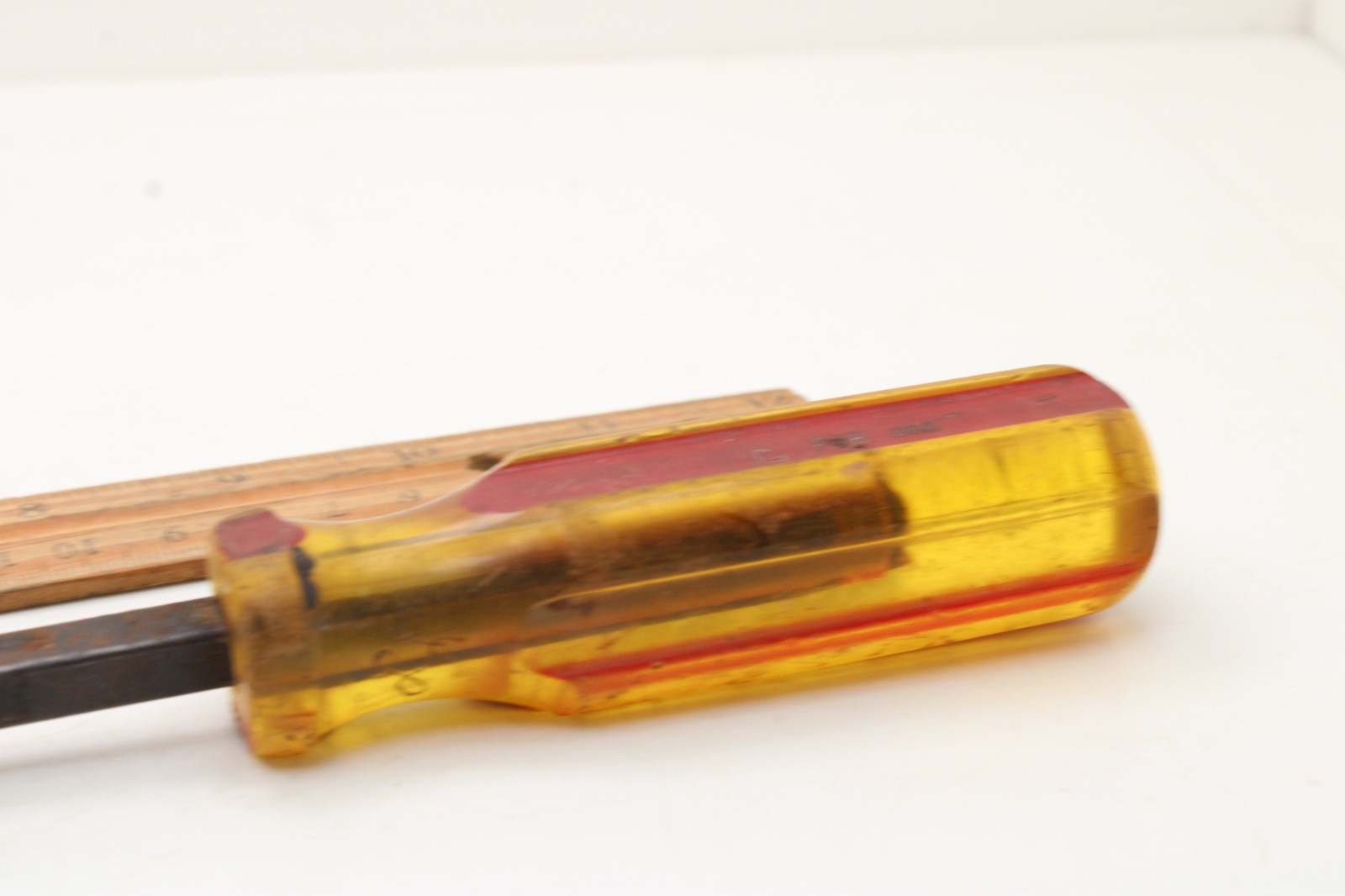 Mac Tools PJ8 3/8″ Tip Flat/Slotted Screwdriver 8″ Shaft Yellow/Red Handle USA