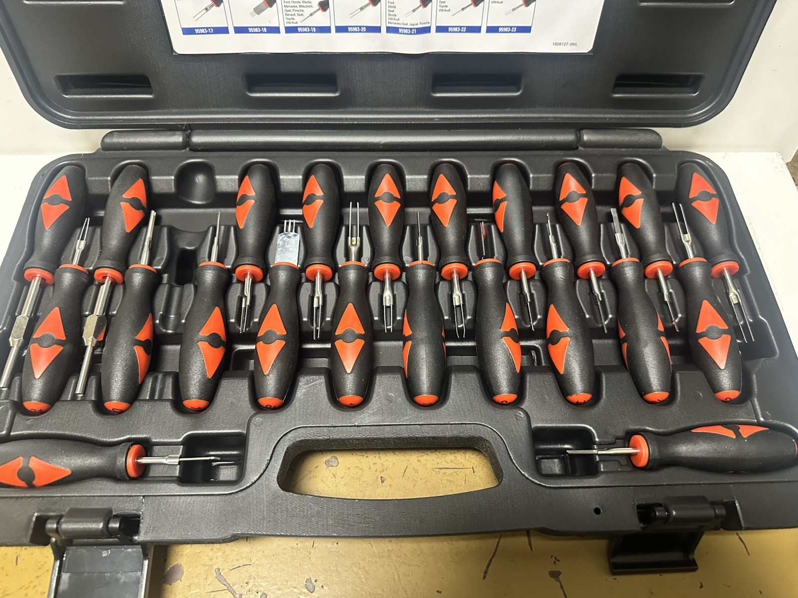 Matco Tools MASTERM23 Universal Automotive Terminal Tool Kit *Missing 1 Tool*
