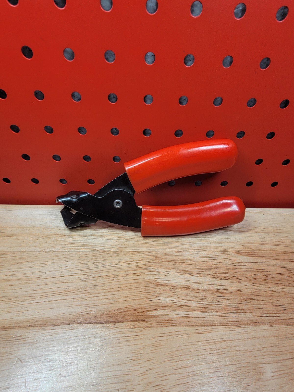 Blue-Point Tools 9055-2 Fuel Line Hose Disconnect Pliers FIH9055-2 Red