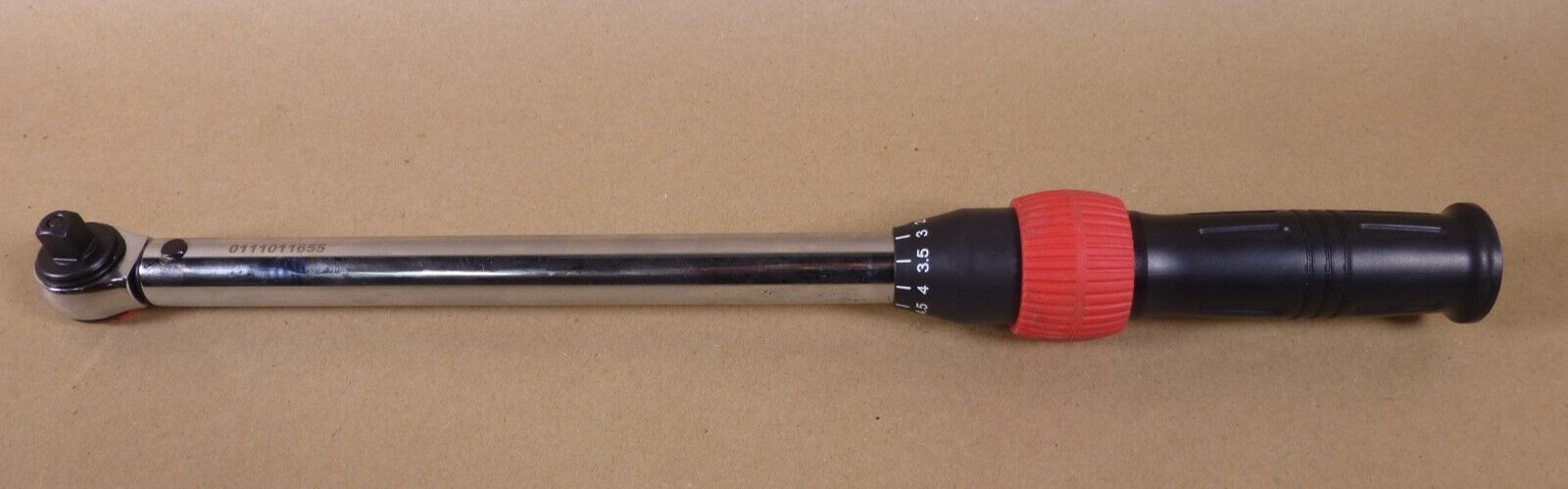 K-Tool 72143 3/8″ Drive Click Long Torque Wrench, 10-100 ft/lb Capacity w/ Case