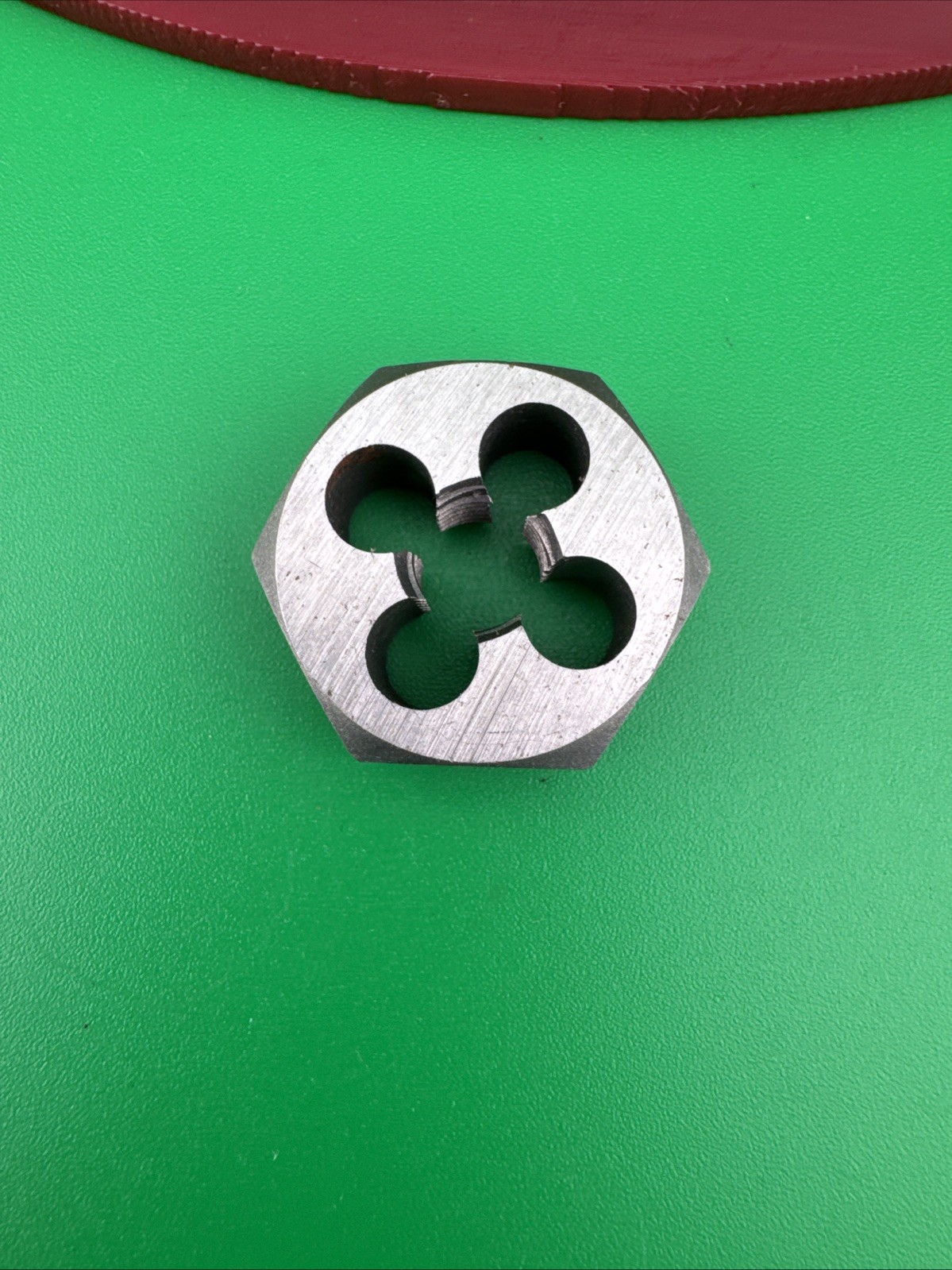 Mac Tools 6536DIA SAE Hexagonal Die 3/8″-24 NF – 1″ Shank