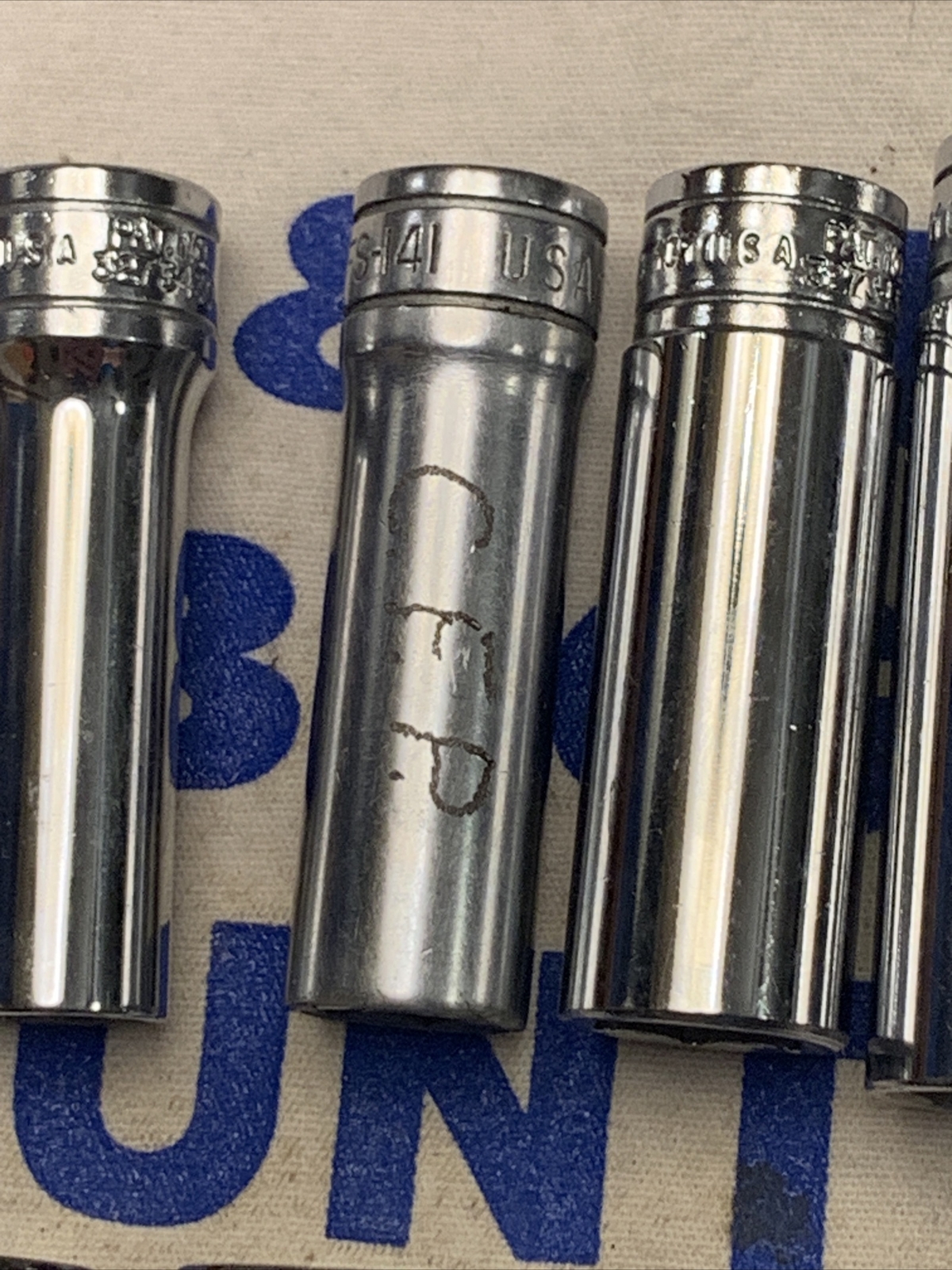 Snap-on Tools USA 3/8″ Drive 6pt 11pc SAE Deep Chrome Socket Set 211SFSY