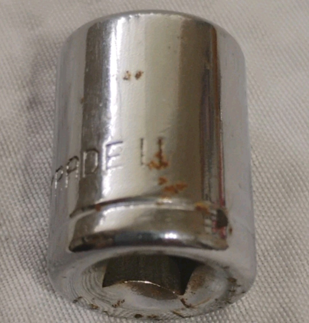 ALLTRADE Sockets Mix Metric And SAE 12 And 6 Point 1/2″ And 3/8″ Drive Set Of 11