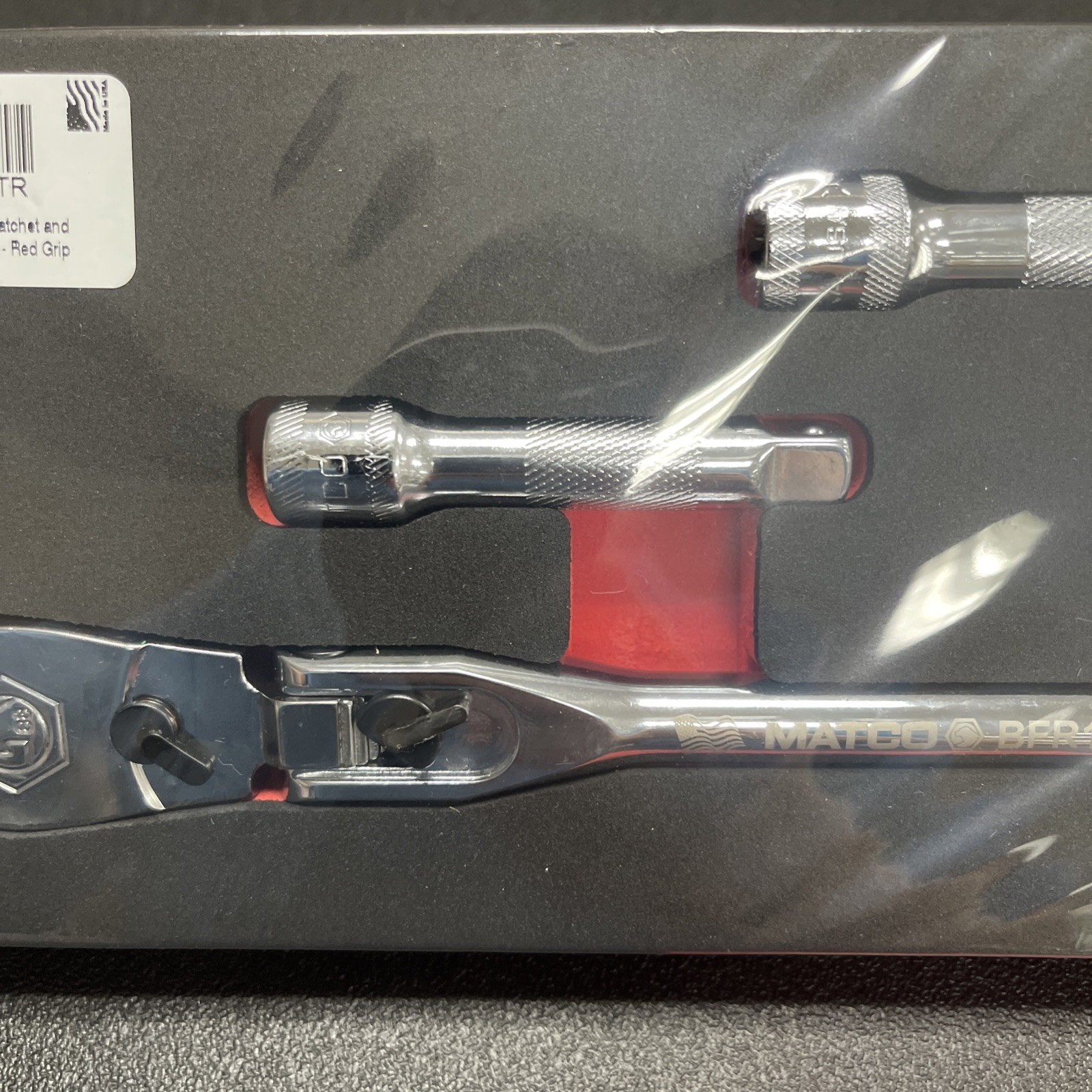 Matco Tools 3/8″ Drive Locking Flex Ratchet + Extensions Foam Set Red BFR128SETR