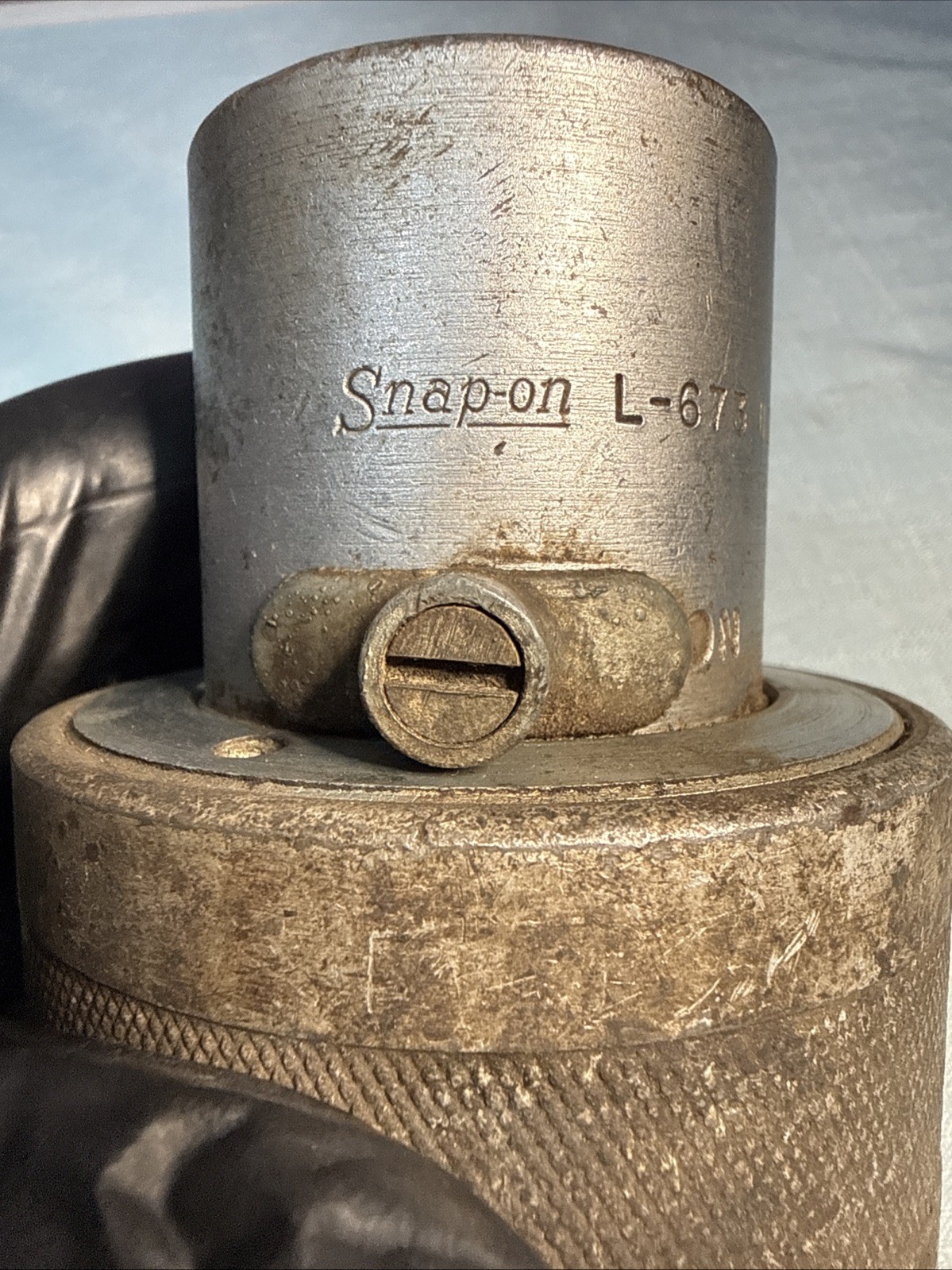 Snap On Tools 1” Drive Heavy Duty Knurled Ratcheting Socket Adapter L673