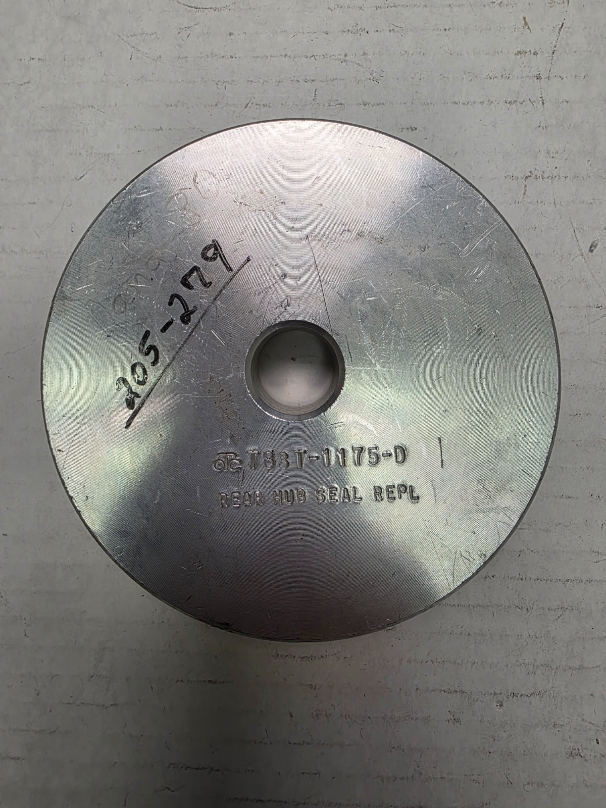 205-279 Rear Wheel Hub Oil Seal Installer