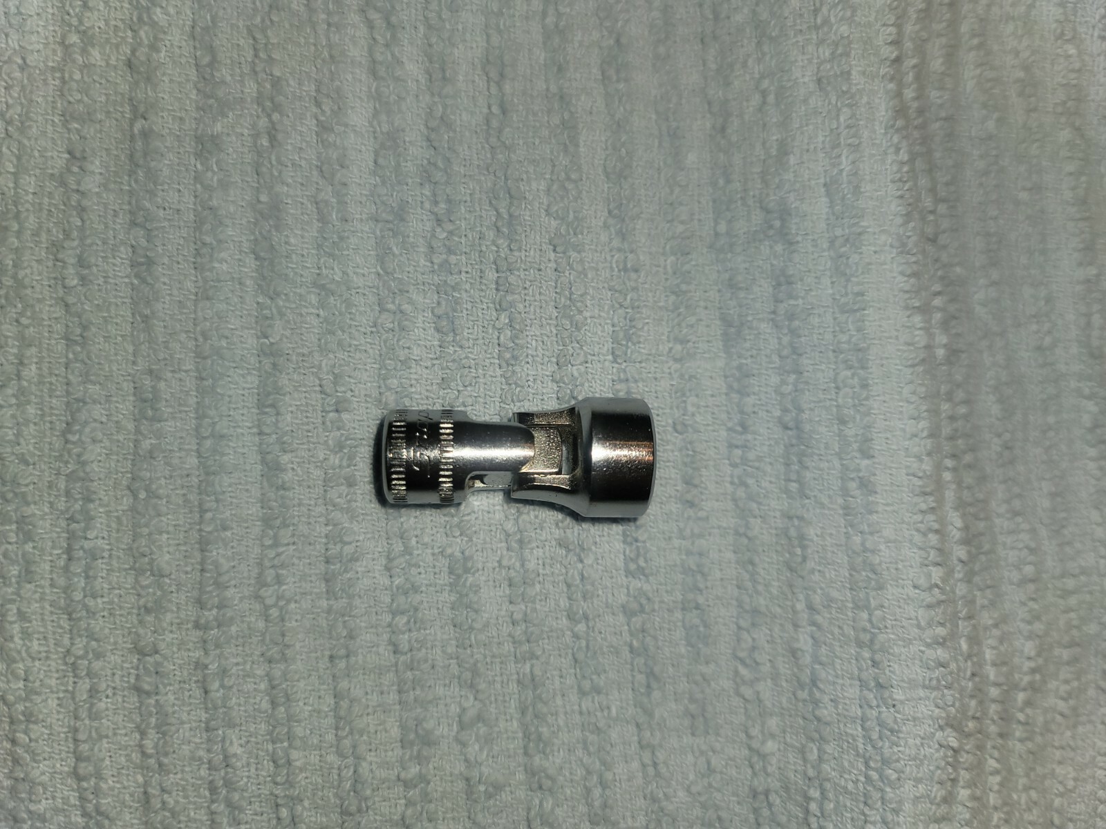 New snap on quarter inch drive 11 mm swivel 12 point socket TMUM11