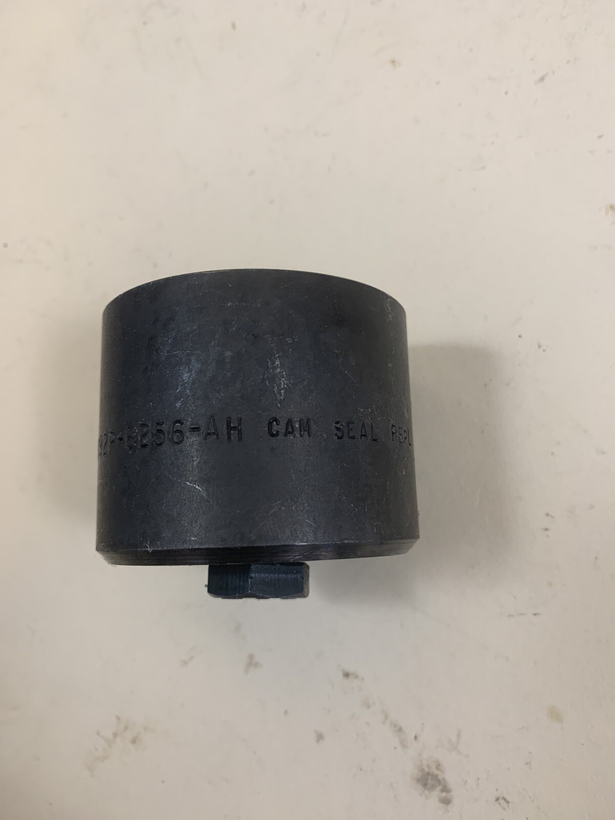 FORD ROTUNDA OTC TOOL T92P-6256-AH CAMSHAFT SEAL REPLACER SPECIALTY TOOL