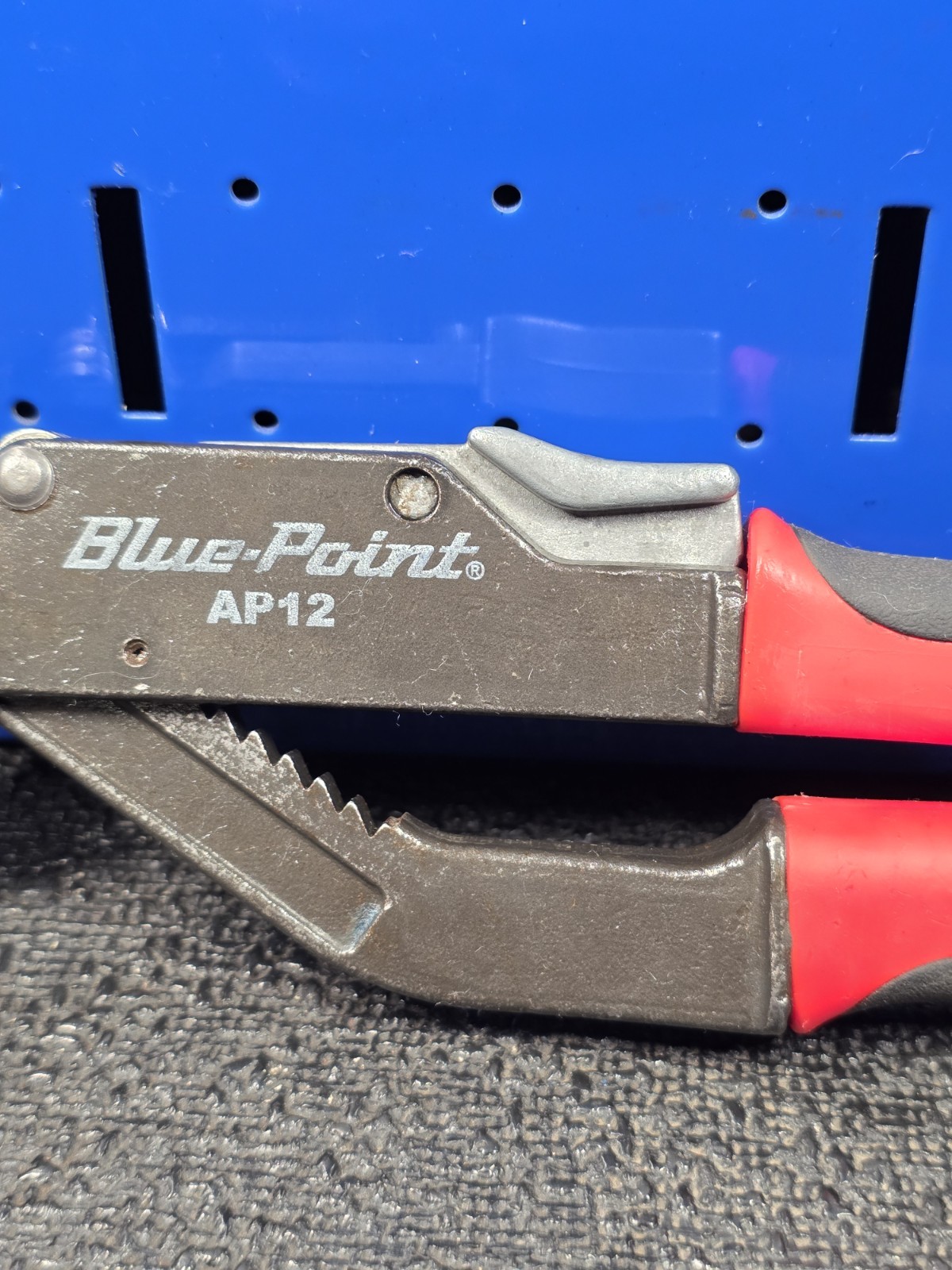 Blue-Point Tools AP12 12″ Adjustable Joint Pliers Red