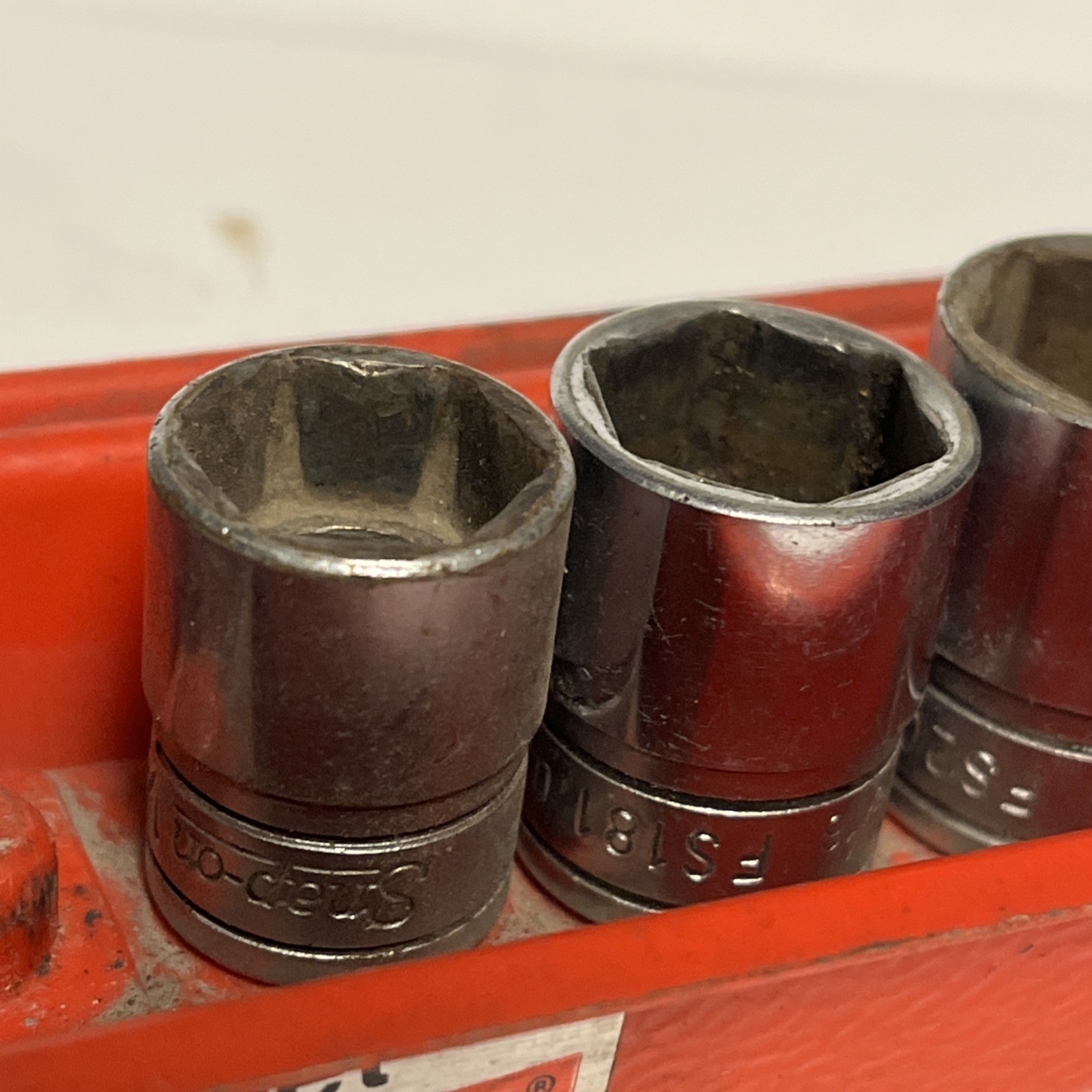 Snap-on FS081-FS281 1/4″-7/8″ 3/8″ Dr. 6 Pt 11 Piece SAE Shallow Socket Set Tray