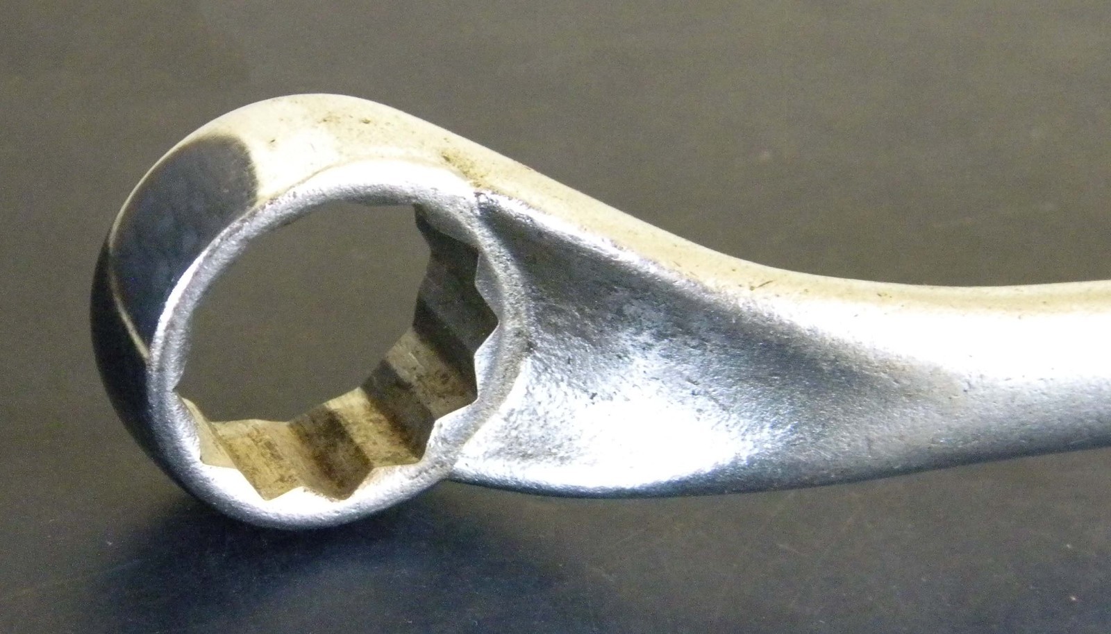 Vtg PROTO Mfg. 8183 12 PT Deep Offset Box End Wrench SAE 25/32″ x 13/16″, USA