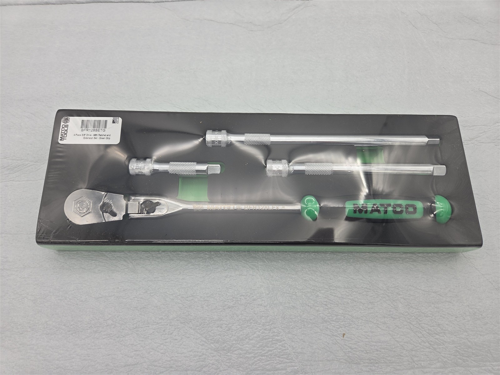 Matco Tools BFR128SETG 3/8″ Drive Locking Flex Head Ratchet Extension Set Green