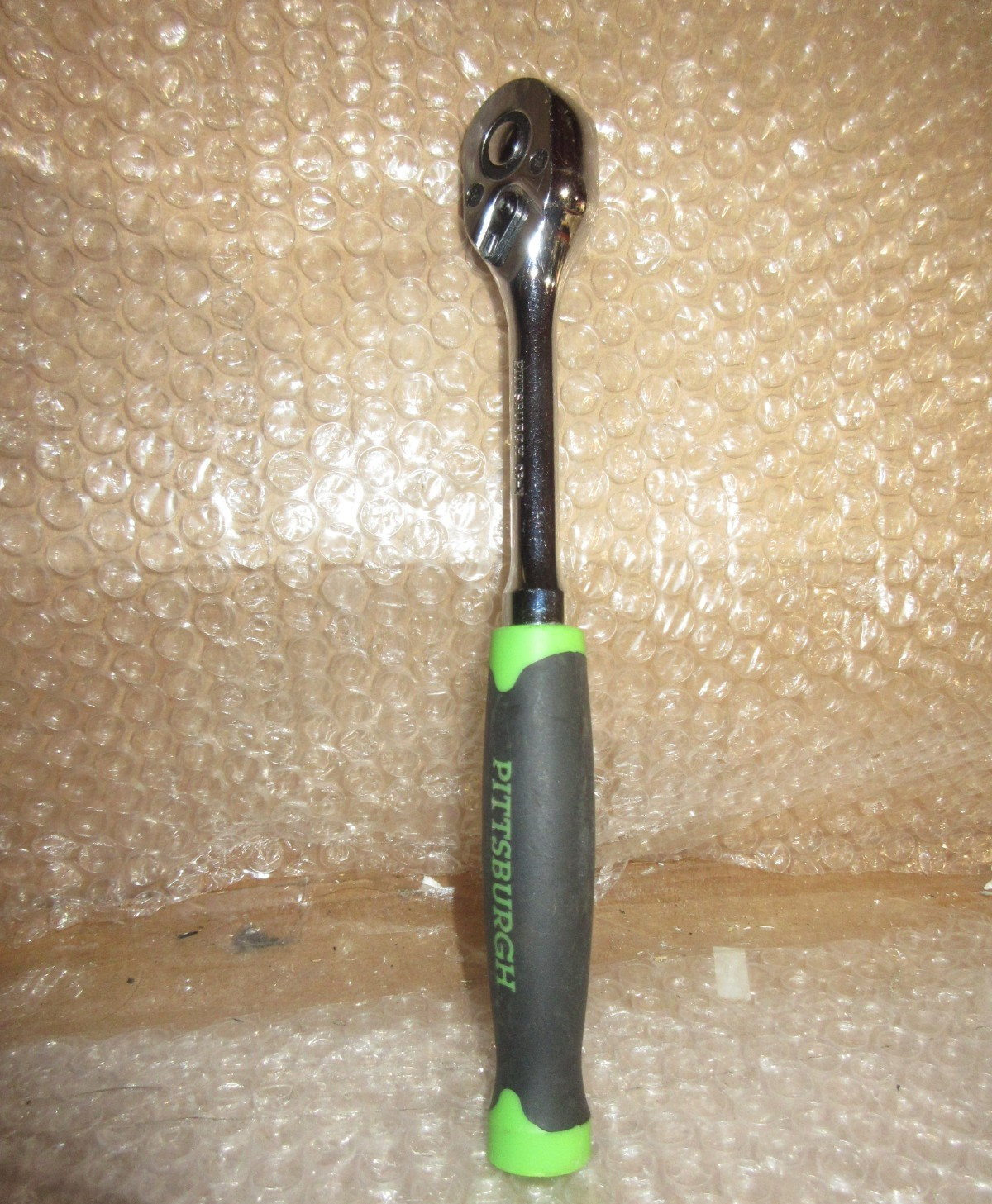 Pittsburgh Teardrop Quick Release Ratchet 3/8″ Drive CR-V Soft Grip