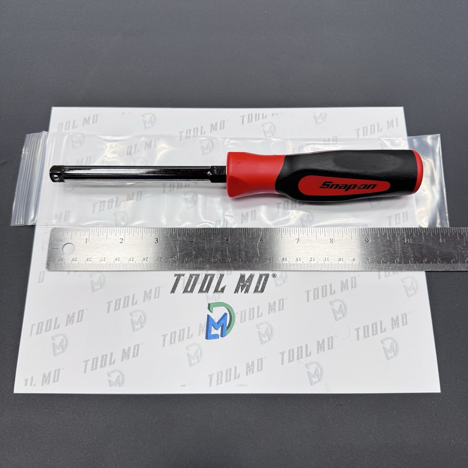 Snap-on Tools USA NEW RED 3/8″ Drive Soft Grip Standard Shank Driver SGF50CR