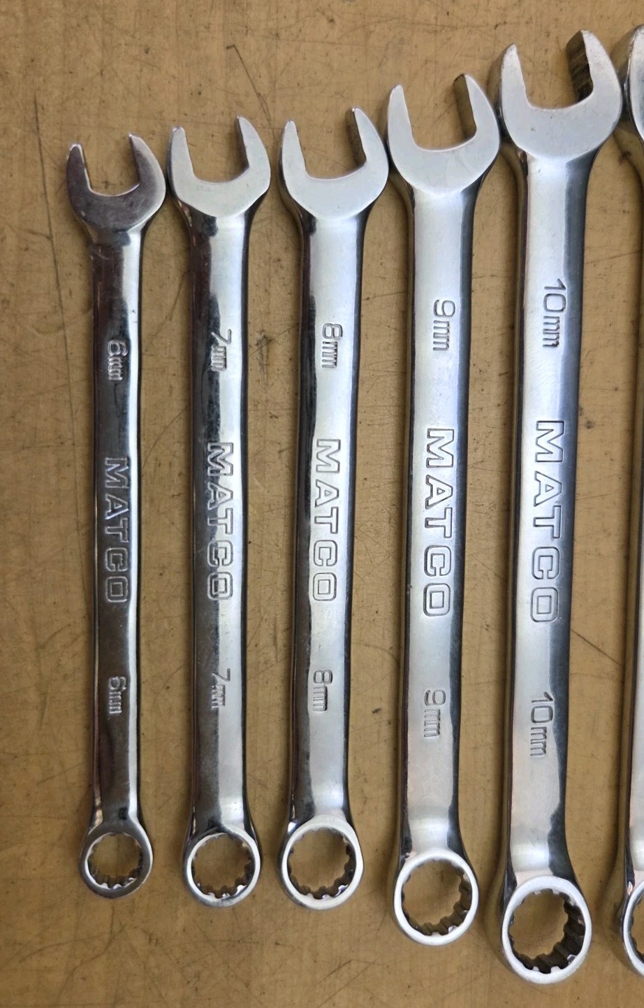 Matco Tools SMCM152K-15 Pc Metric Knuckle Saver 12Pt Combination Wrench Set Mint