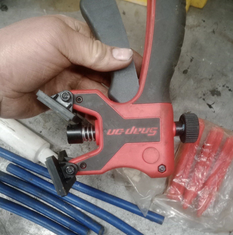 [D1} SNAP ON Tools DENT PULLING KIT paintless dent removal