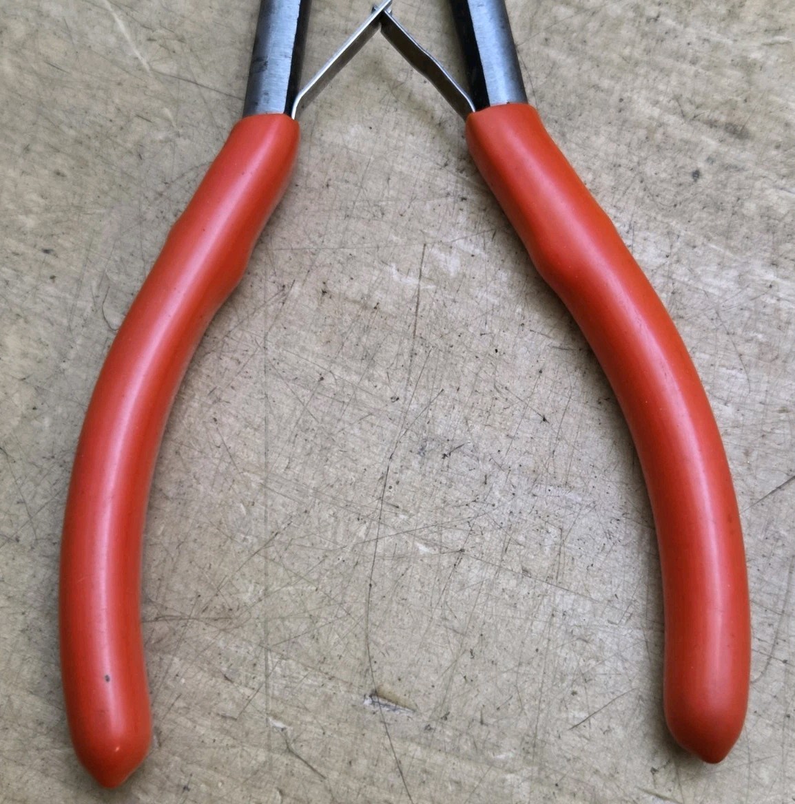 Matco Tools PD011BPA- 11″ Long Orange Handle Spring Loaded Duck Bill Pliers Nice