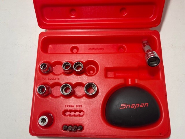 Snap on Ergopalm Socket Wrench Set, 3/8 Drive w/Socket 8,10,12, & 3/8, 1/2, 9/16