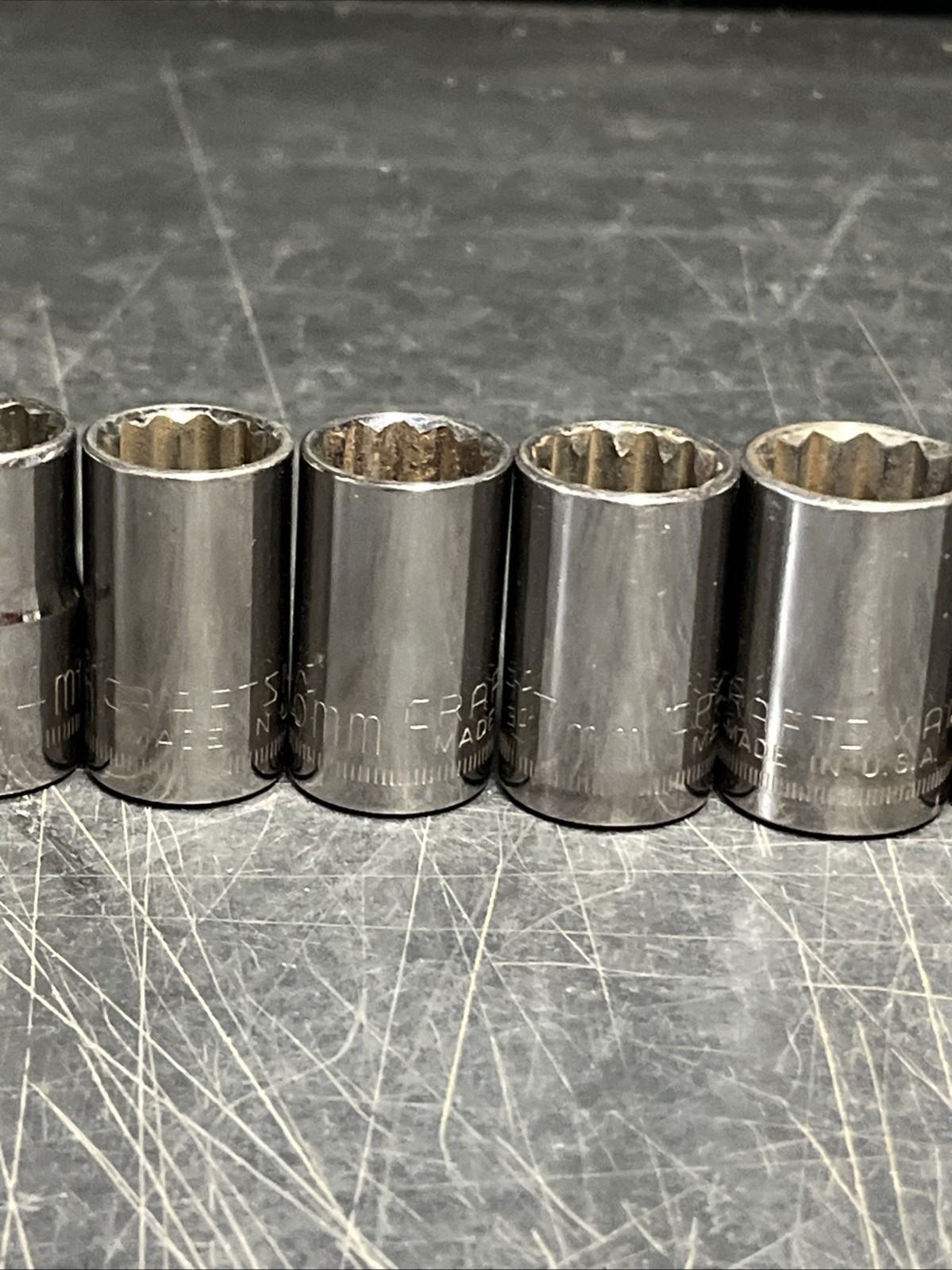 Craftsman USA 1/2” Drive 17pc Metric Socket Set & Ratchet 34831 12 Point