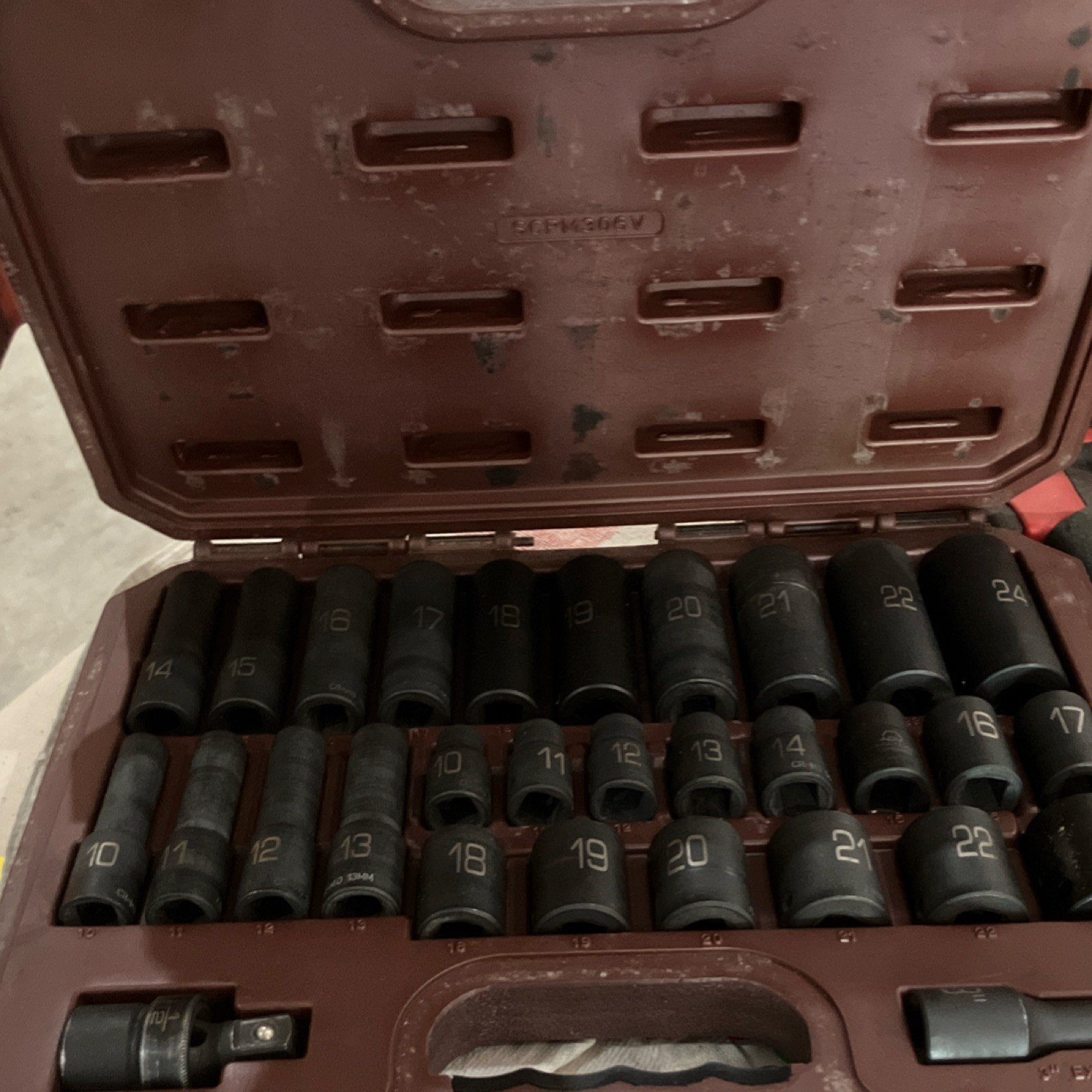 Matco Tools 30pc 1/2″ Drive Metric 6pt ADV Standard/Deep Impact Set SCPM306V