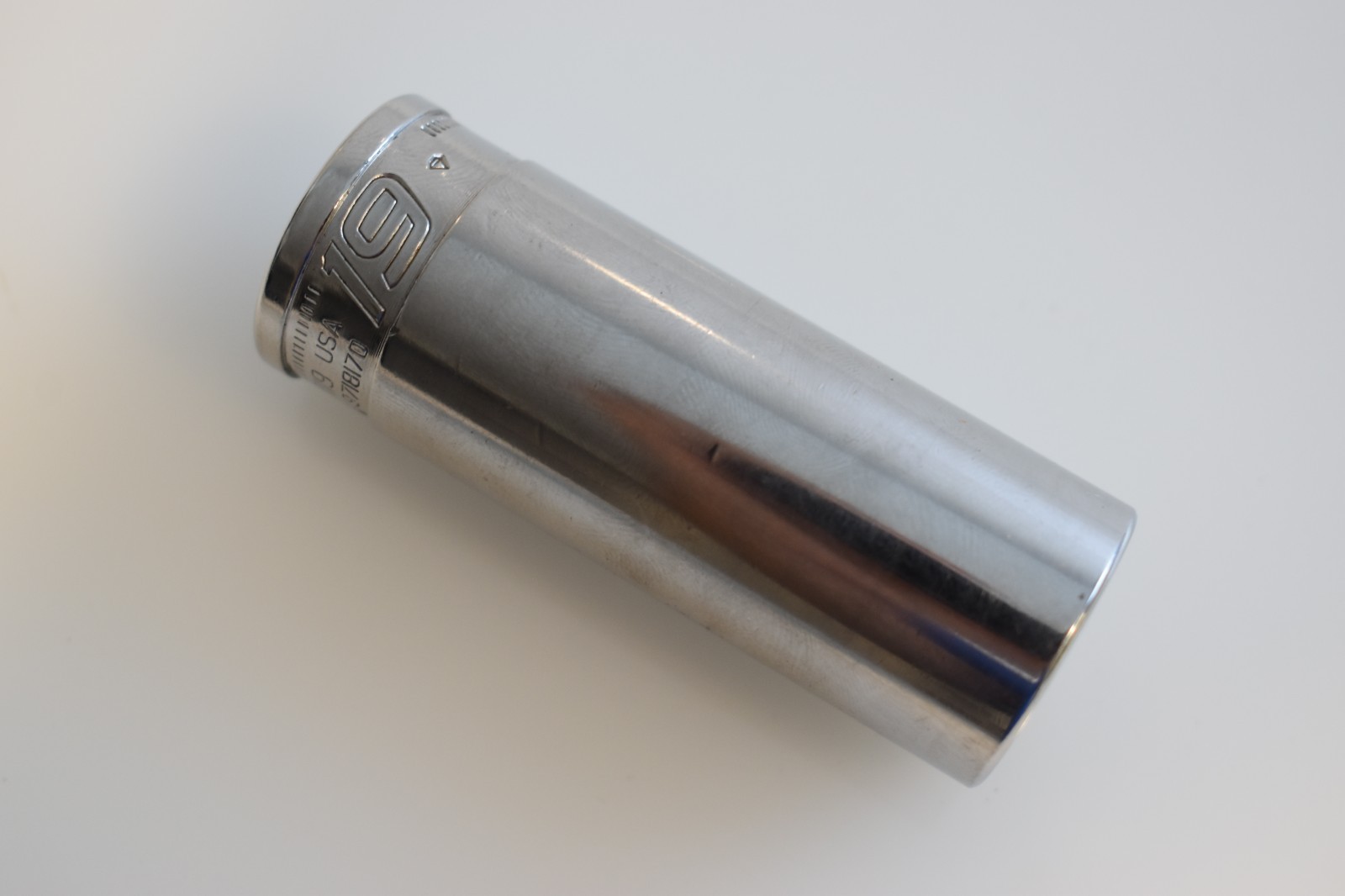 Snap on Tool YSFSM19 19mm Metric Flank Drive Xtra Deep Socket 3/8″ Drive 6 Point