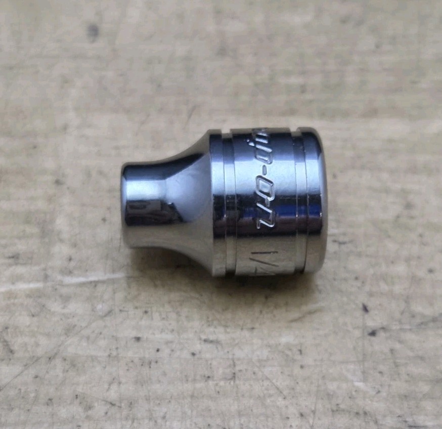 New Snap On FS081 – 3/8″ Drive 1/4″ Shallow 6 Point Chrome Socket