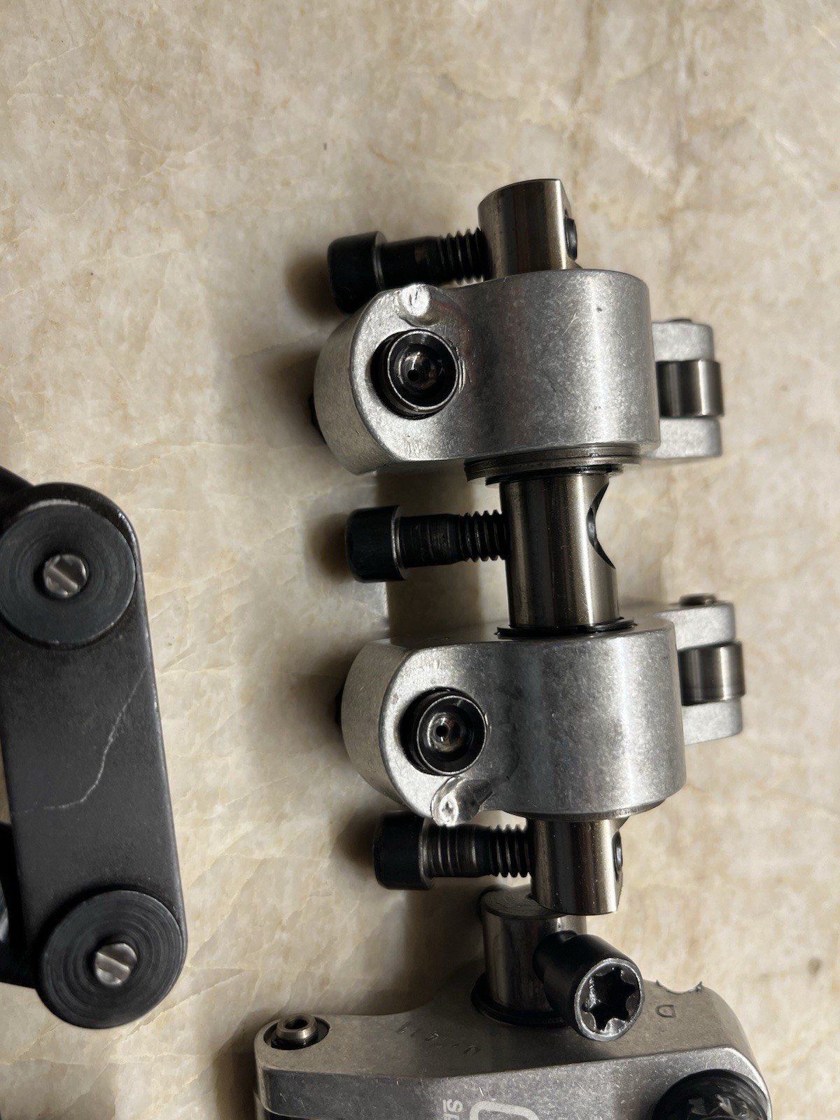 T&D Roller Rocker Set With Solid Rollers 1.6