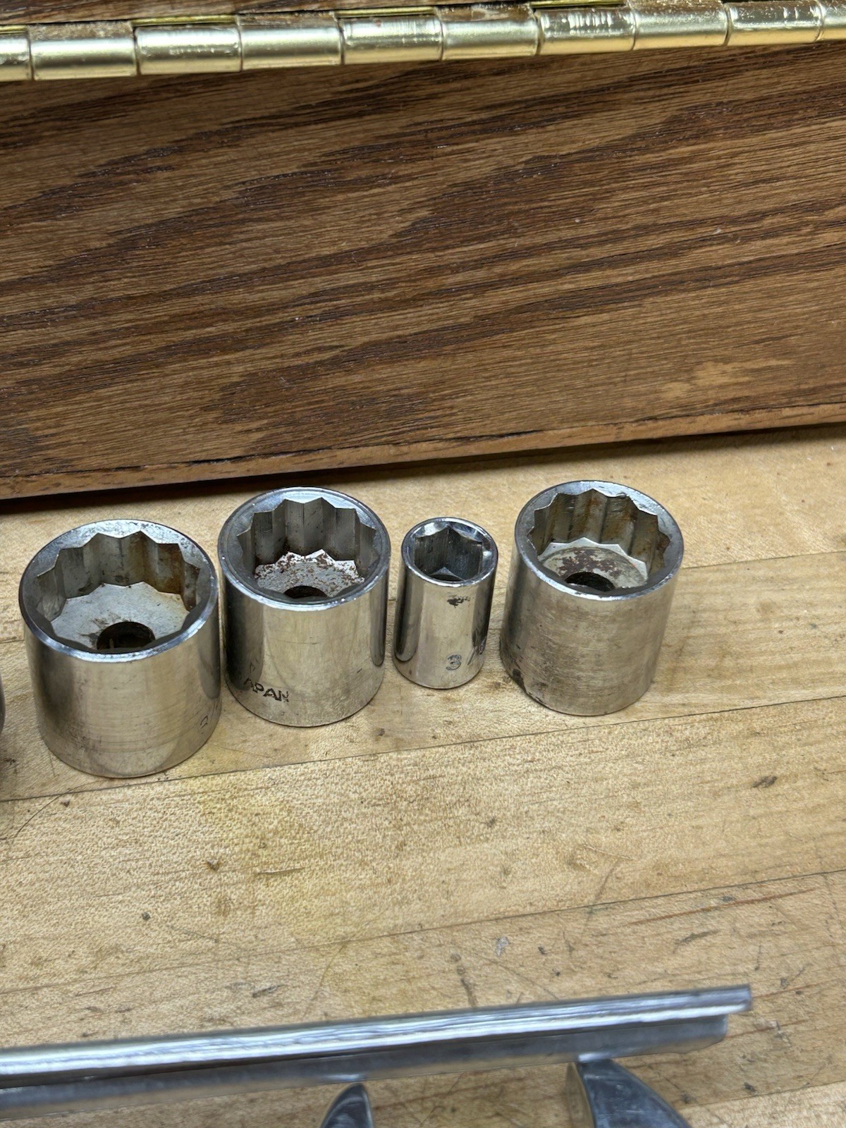 Lot of Assorted Sockets SAE & Metric Mixed Brands Various Drives, Mostly USA
