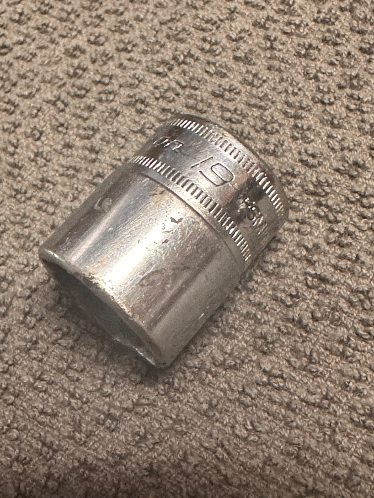 Snap-on Tools Year 1988 Chrome 6 Point 19mm Socket 3/8” Drive FSM191