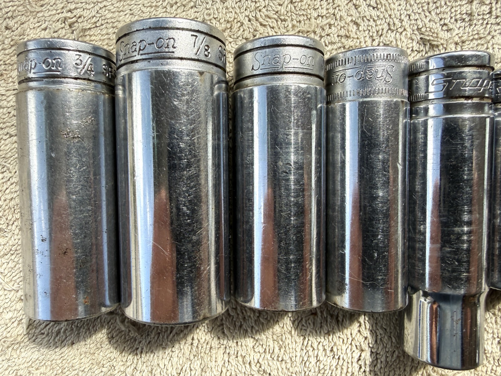 LOT OF 14 SNAP-ON SOCKETS – AS PICTURED