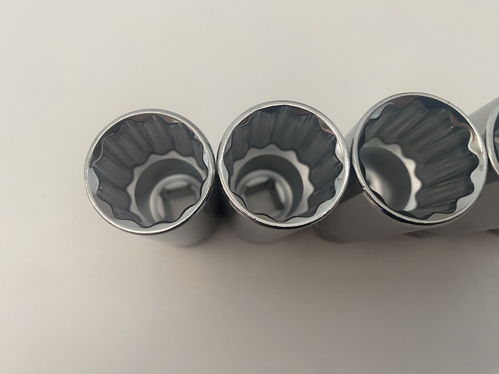 Blue Point 3/8” Deep 20-24mm 12 Point 5pc Set As Sold By Snap On New