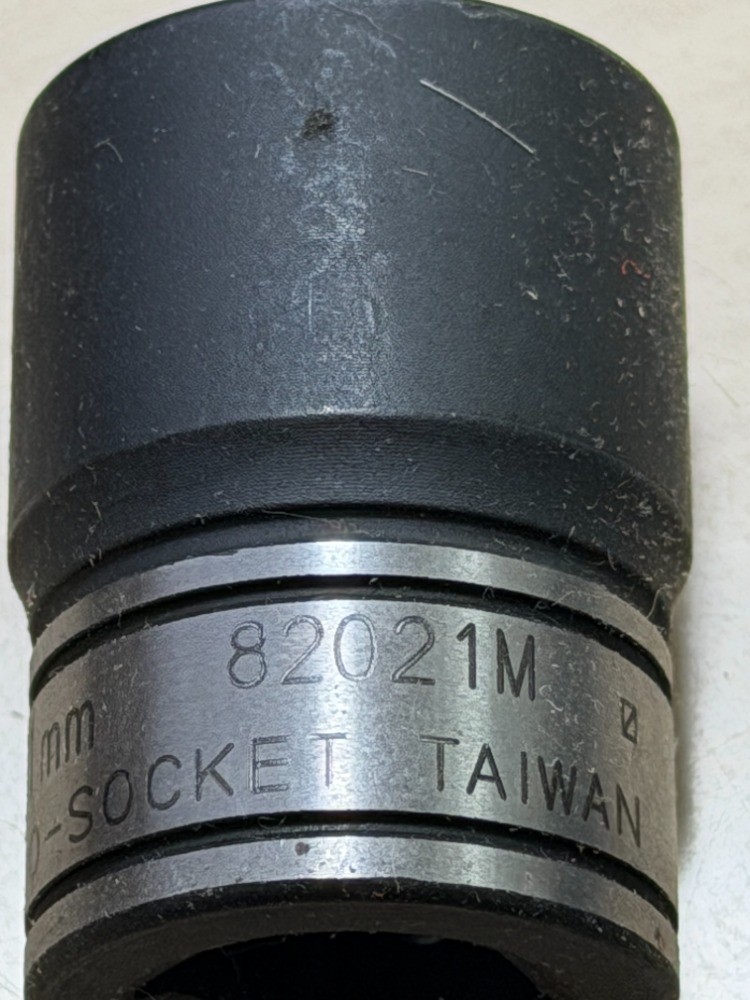 82021M 1/2″ Drive x 21mm Standard Length 6 Pt Duo-Socket Lifetime Warranty